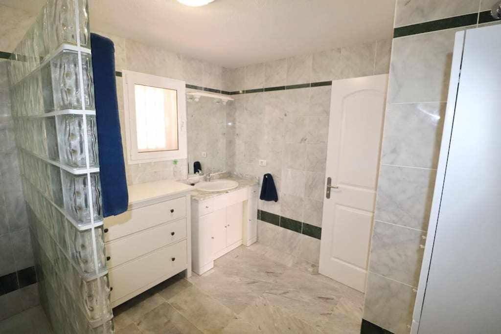 Apartment Dinastia B403 By Tenerife & Sales Los Cristianos (Tenerife)