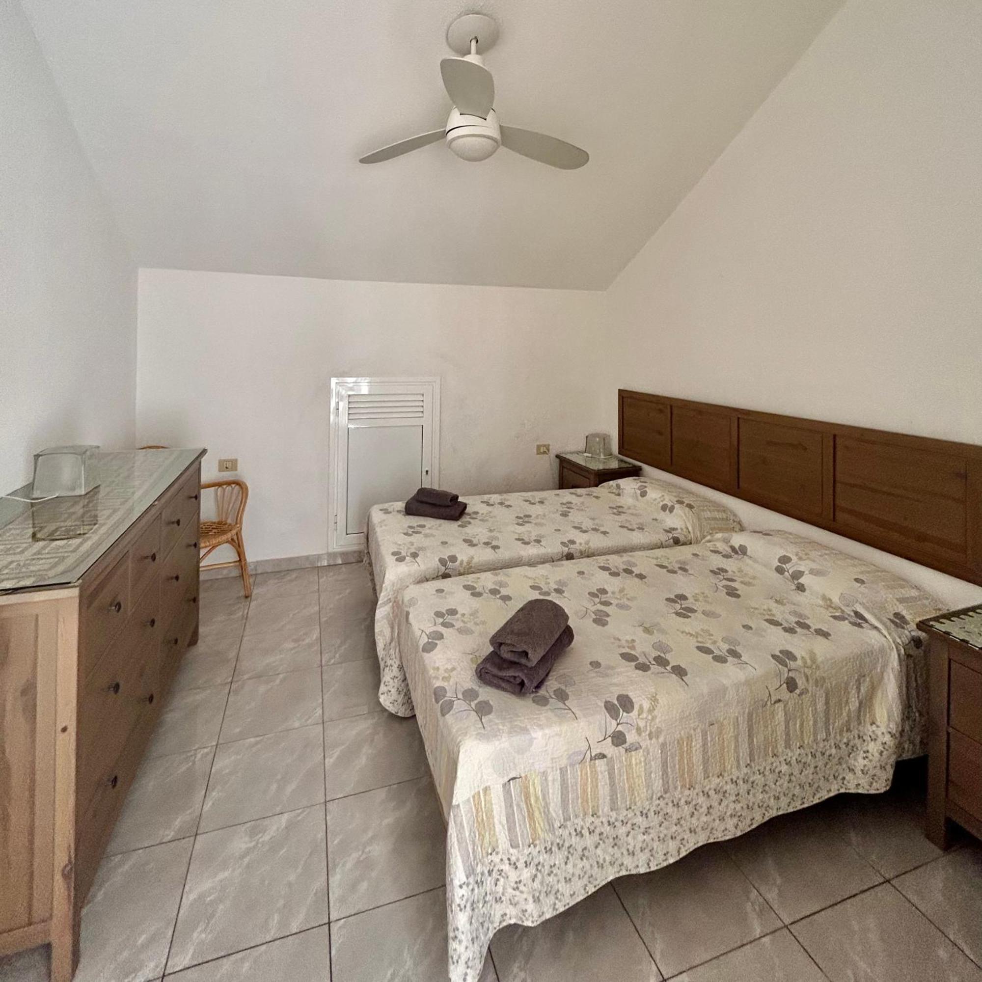 2 Bedroom In Castle Harbour C205