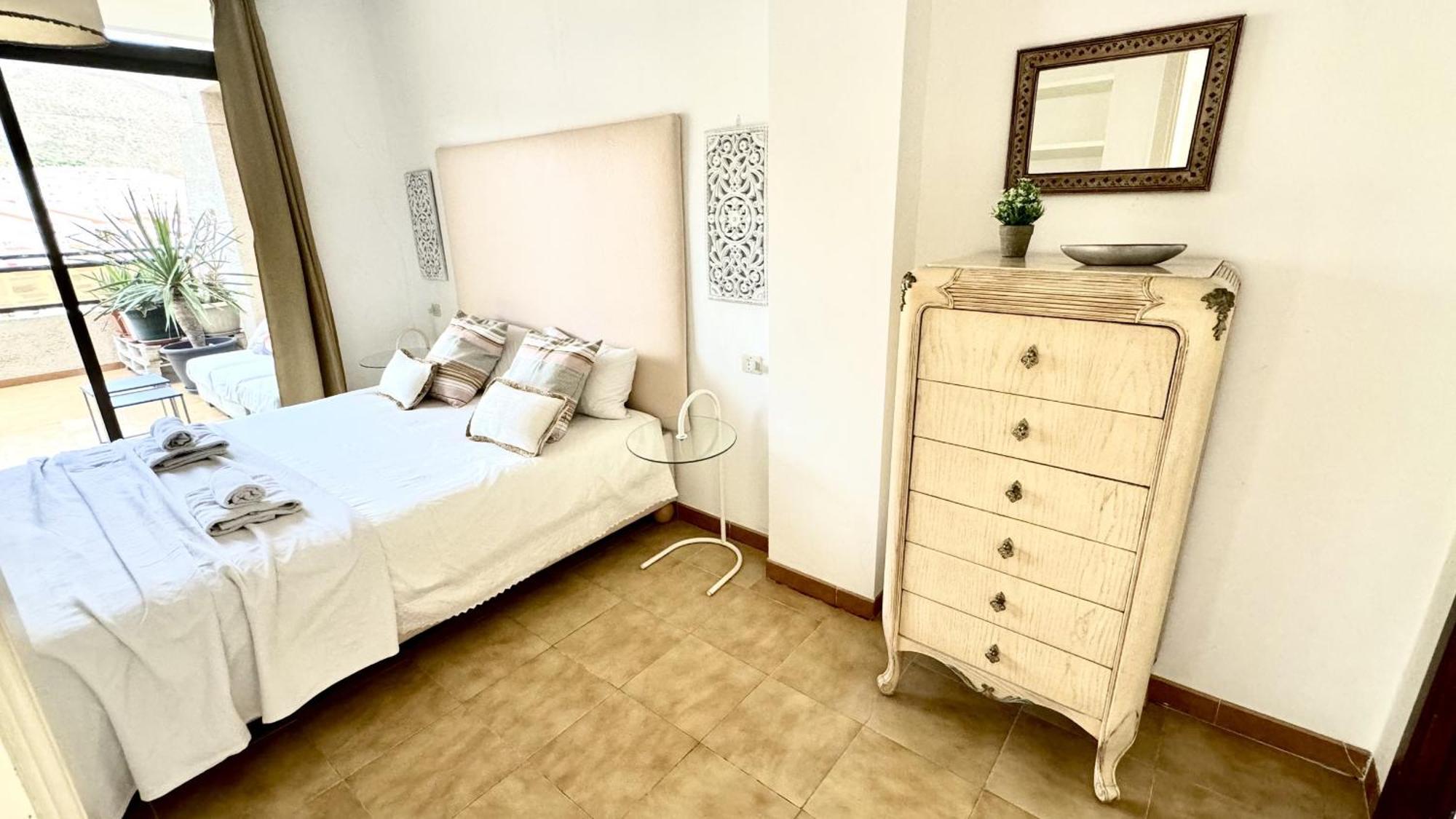 Urban Oasis In Cristianos By Deihu Experiences