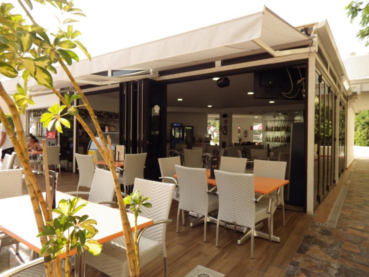 Apartment 2 Bed With Pool View Castle Harbour C202 Los Cristianos (Tenerife)