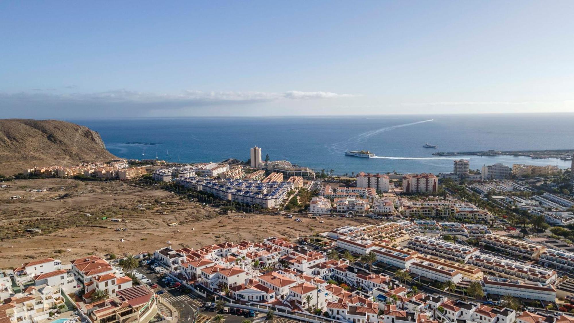 Aparthotel Beverly Hills Heights - Excel & Los Cristianos (Tenerife)