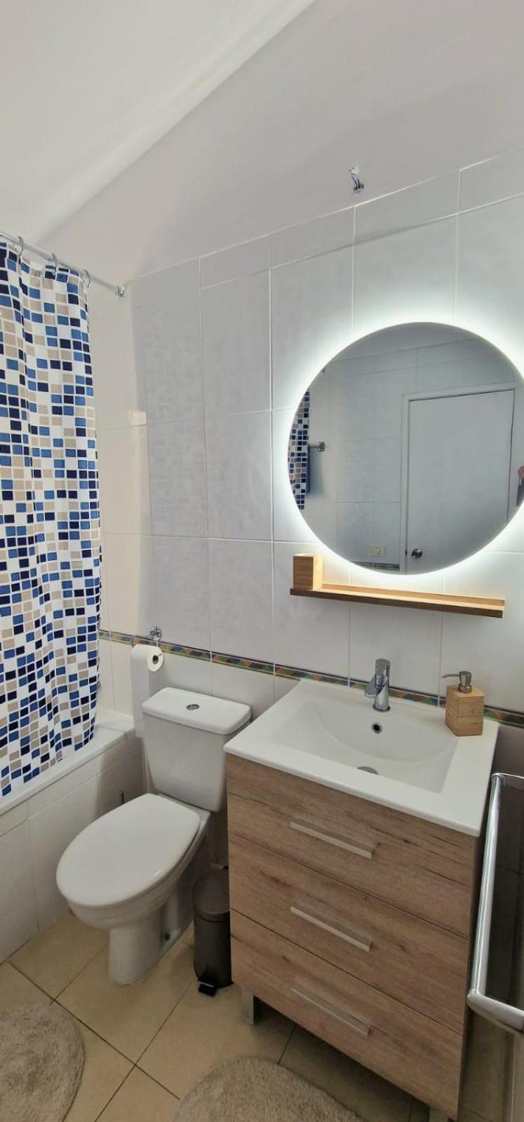 Spacious 3-Bedroom Duplex Apartment With Heated Pool & Ocean View In Castle Harbour, Arona Apartment *