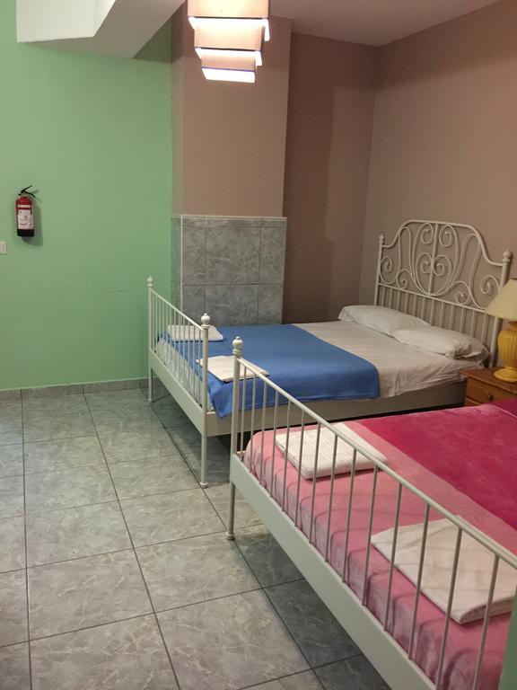 Albergue Tenerife Los Cristianos (Tenerife)