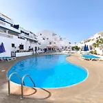 Sunlit Isle - Heated Pool, Fibre Net, Los Cristianos