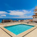 Ocean View 2Bedroom Apartment In Los Cristianos, Heated Pool, 3 Minutes To Beach