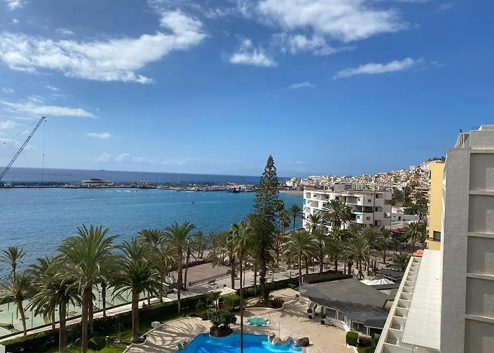 Great View Comodoro In Los Cristianos