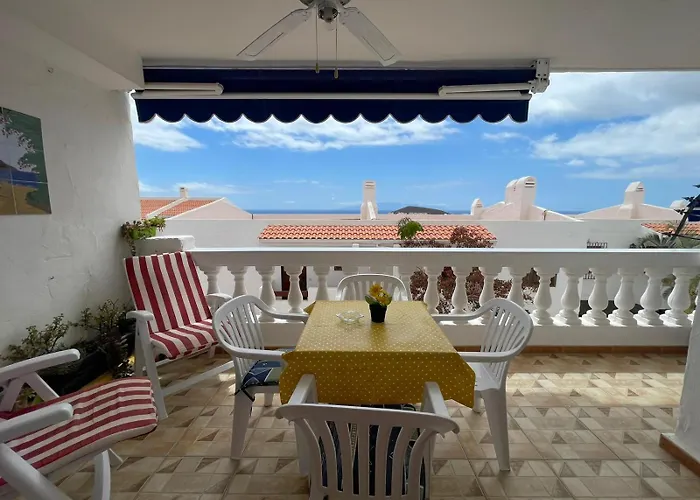 Santiago Beach, Los Cristianos Apartment With Air Conditioning