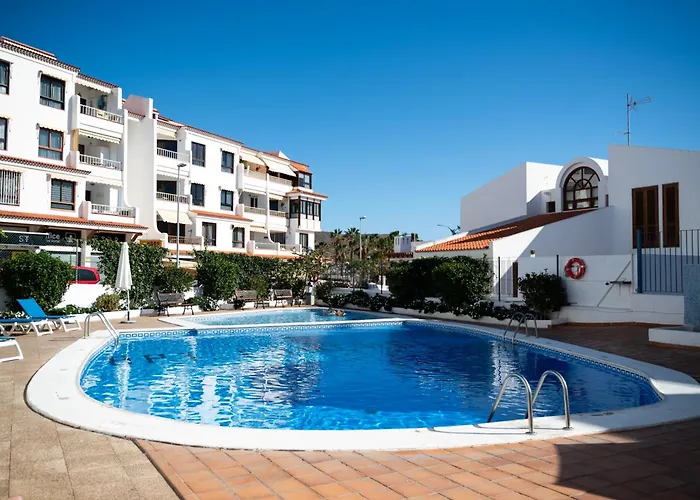 Los Cristianos Pool & Sun Apartment