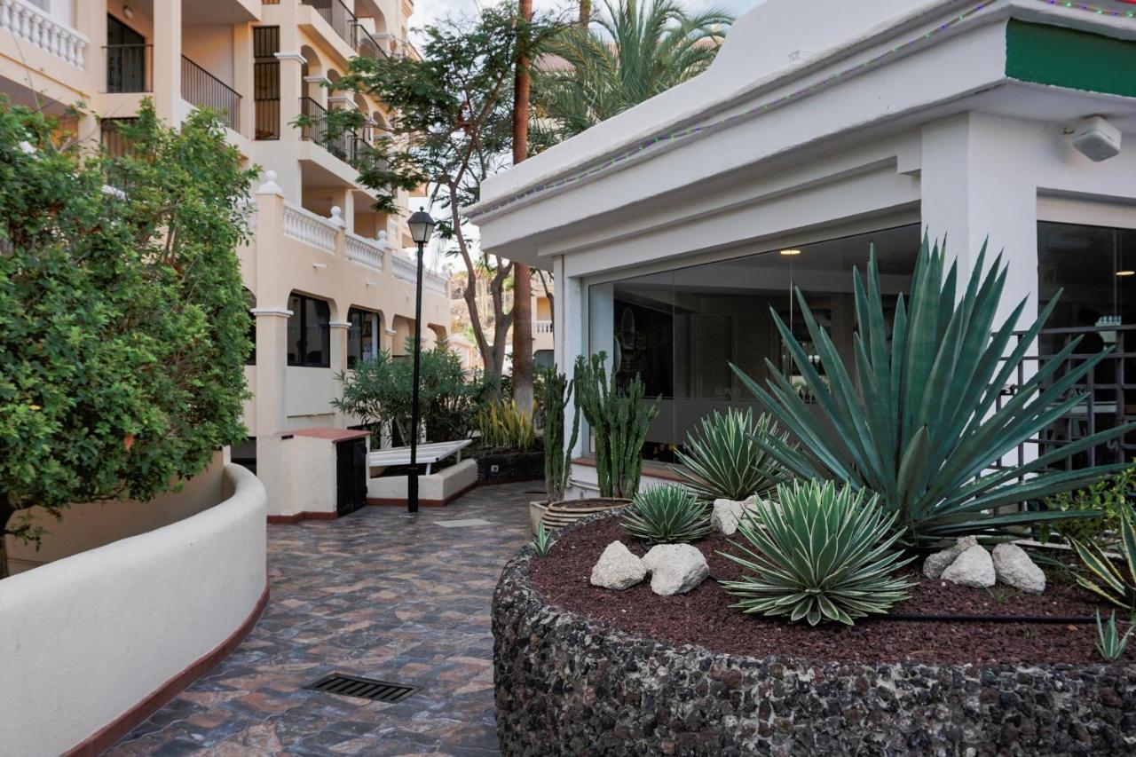 Great View, Heated Pool, Cool Design - Castle Harbour In Cristianos Apartamento Los Cristianos (Tenerife)