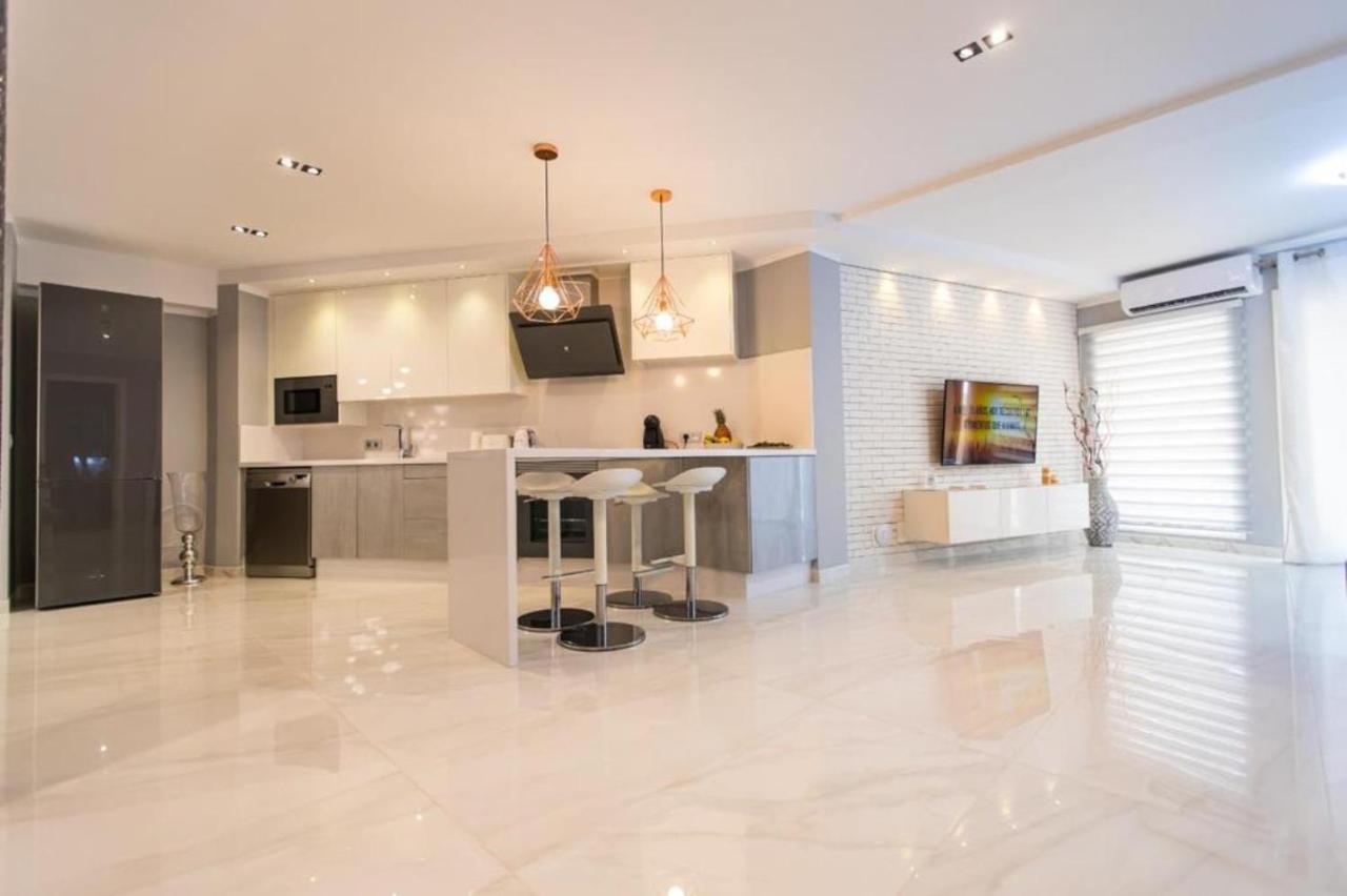 Luxury 2 Bedroom In Cristianos Apartment