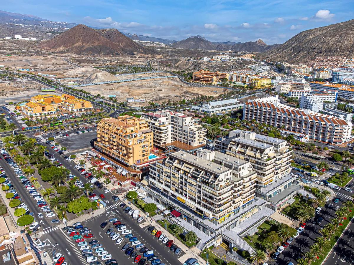 Luminoso Apto En Cristianos, Muy Cerca Del Mar - Valdes Center Apartamento