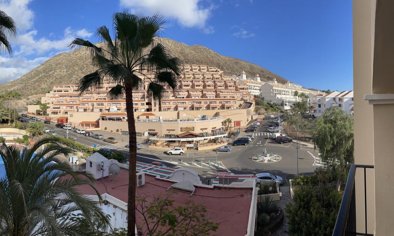 Castle Harbour Cristianos Beautiful With Pool View Apartment Los Cristianos (Tenerife)