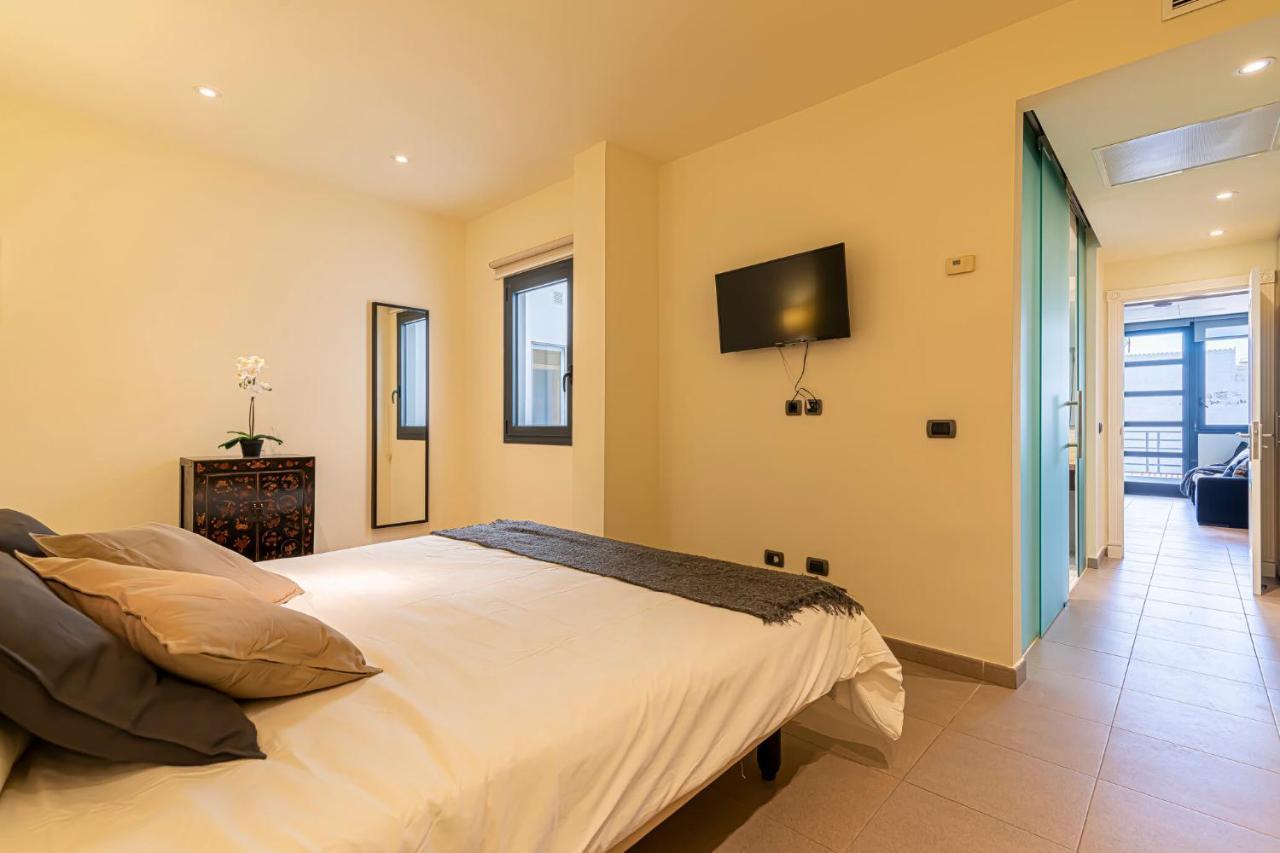 Luxury Holidays Suites, Playa De Cristianos Apartamento *