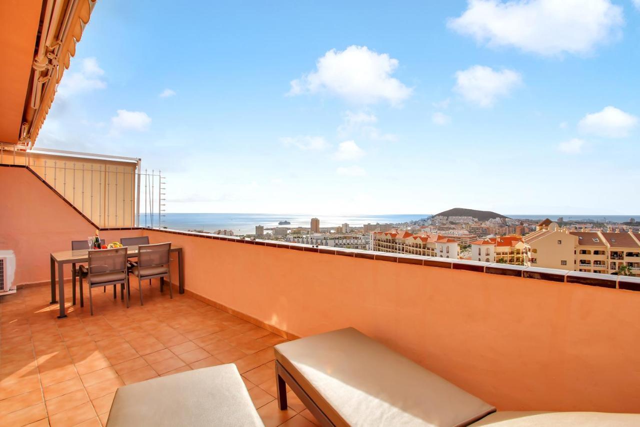 Floor, Sea View, Huge Terrace, Heated Pool, Garage Apartment Los Cristianos (Tenerife)