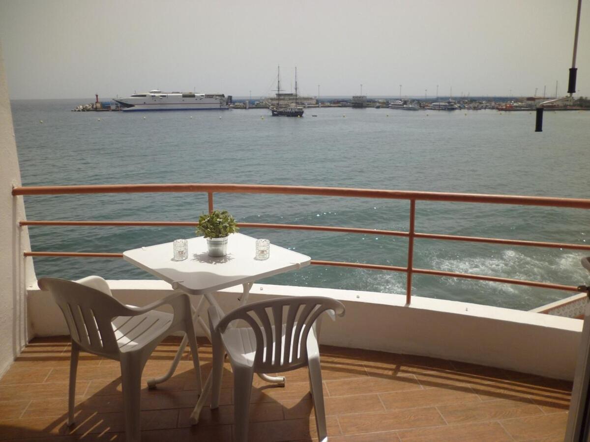 Cristianmar Apartment *