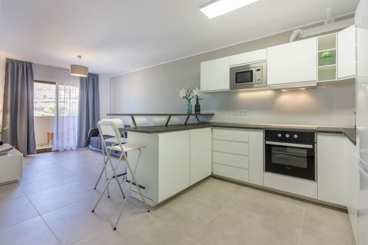 Luxury Duplex In Cristianos , 6 Pax Apartment