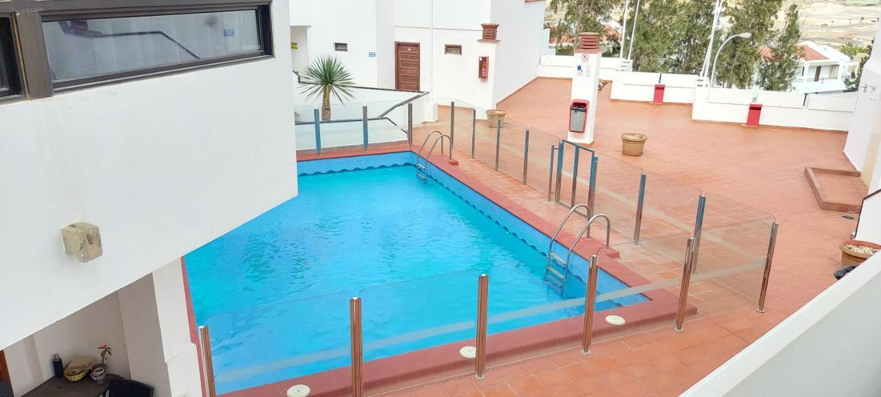 Cristianos Apartment, 1 Bedroom Wifi Free & Big Terrace * Los Cristianos (Tenerife)