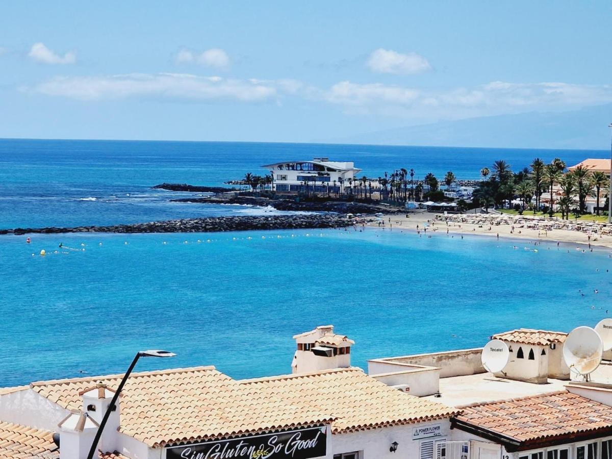 Rooftop Vistas, 2 Bedrooms First Line Holiday home Los Cristianos (Tenerife)