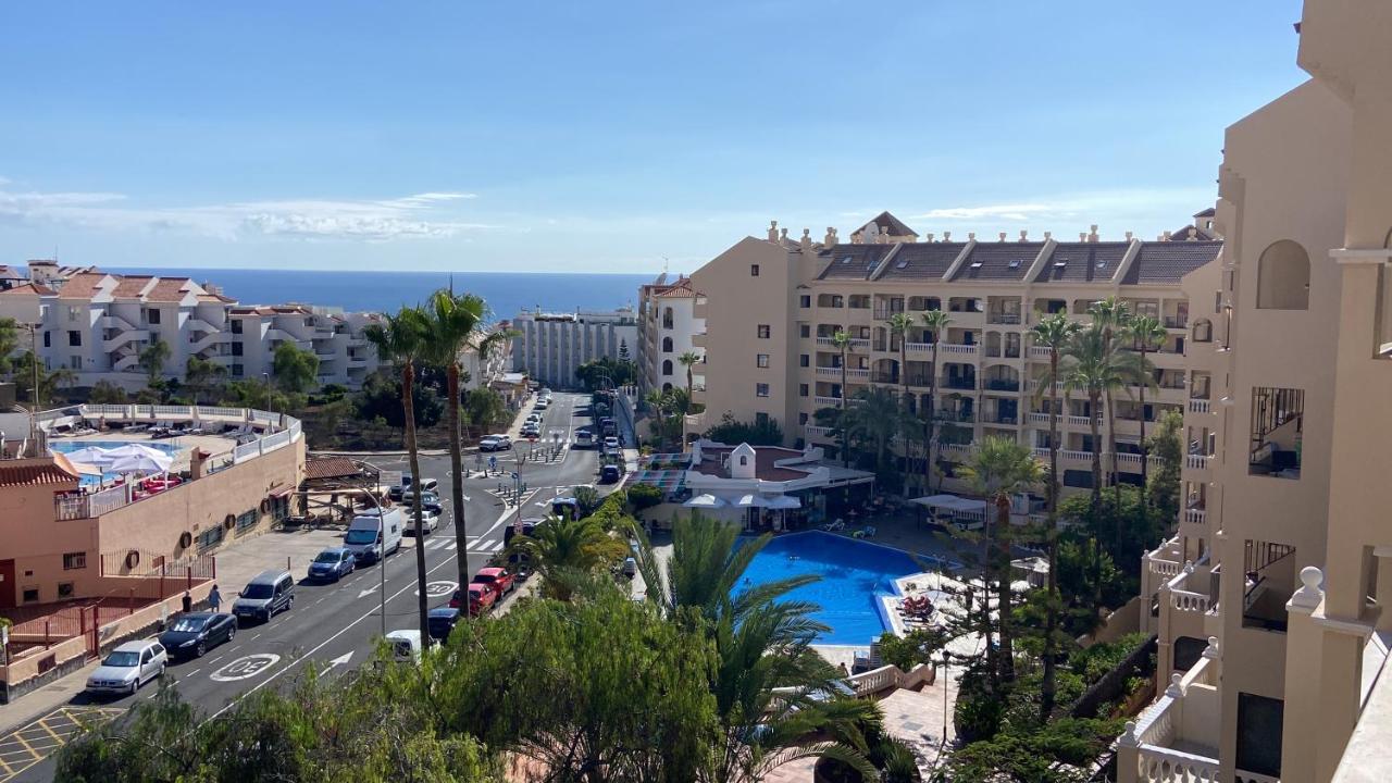 Floor, Panoramic Studio, Heated Pool Appartement *
