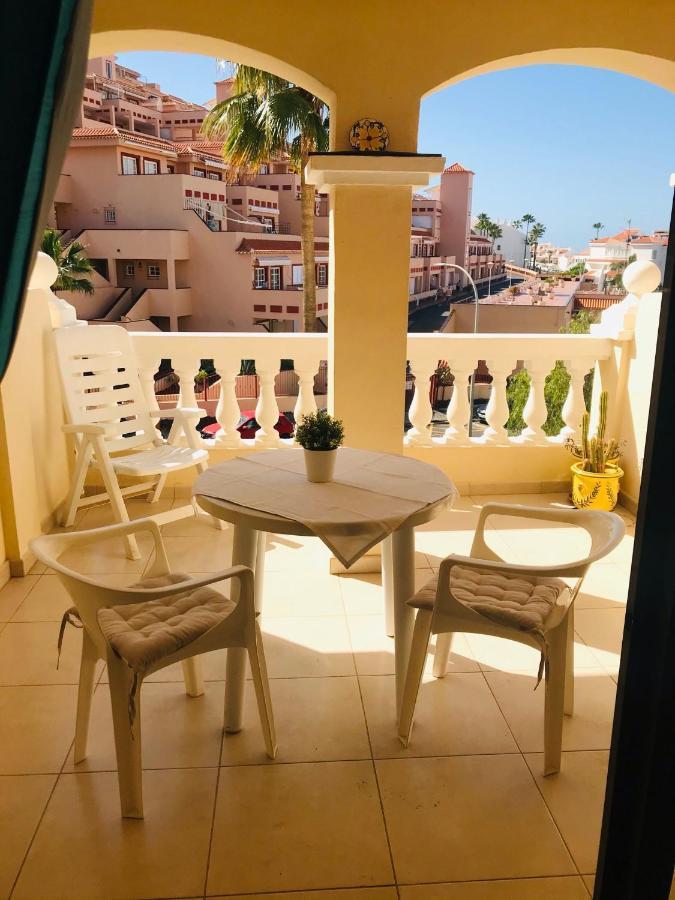 Castle Harbour Apartment