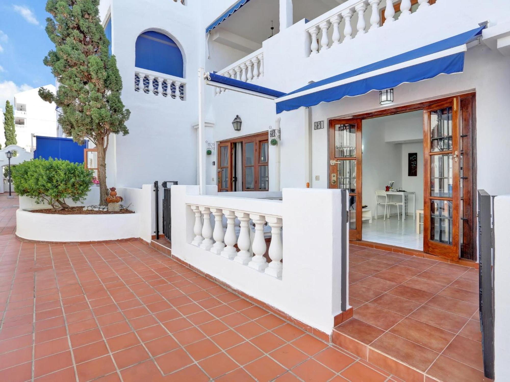 Relaxing Studio, Los Cristianos, Heated Pool, Air Con Los Cristianos (Tenerife)