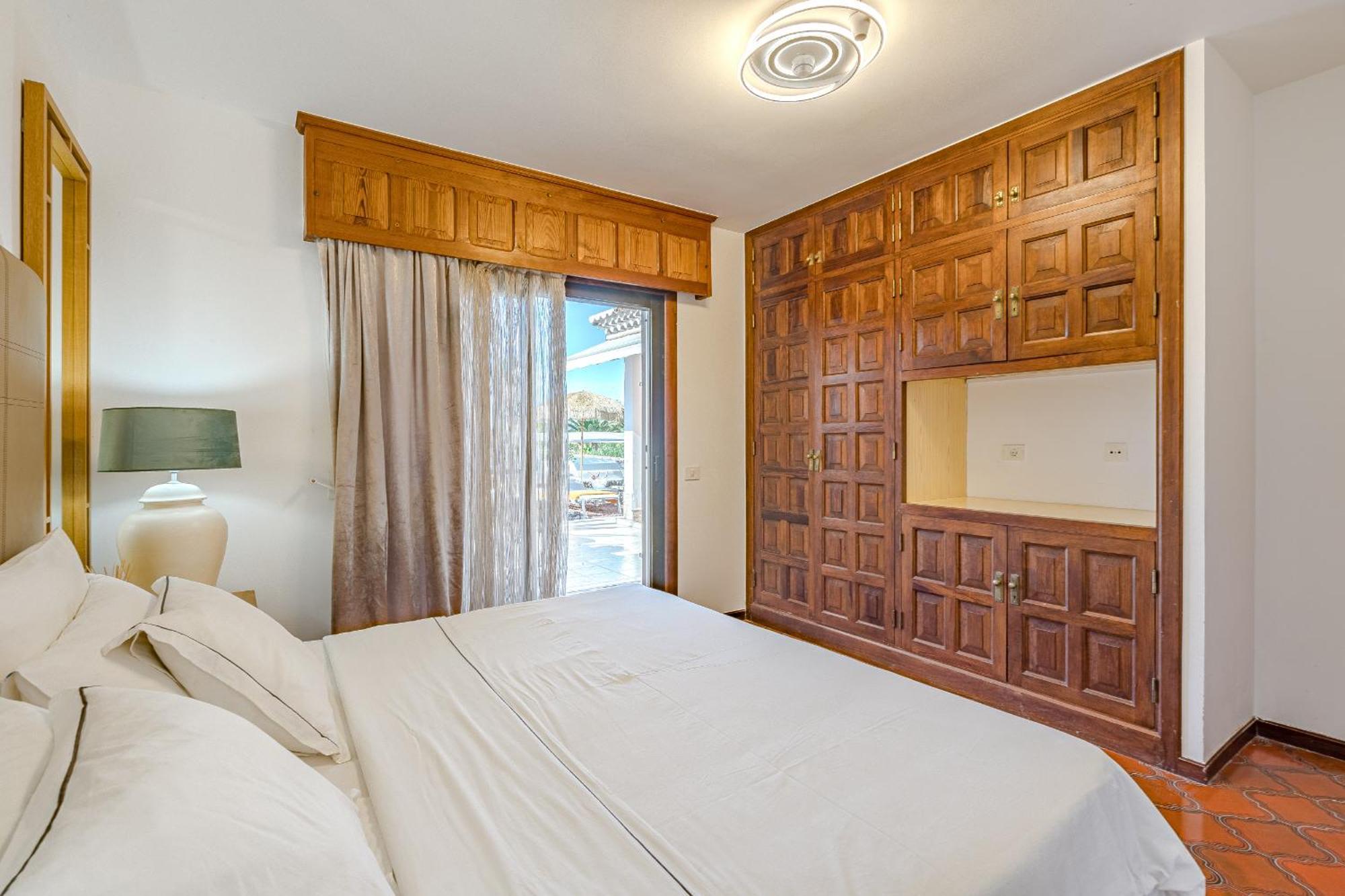 4bed Private Pool En Los Cristianos Villa