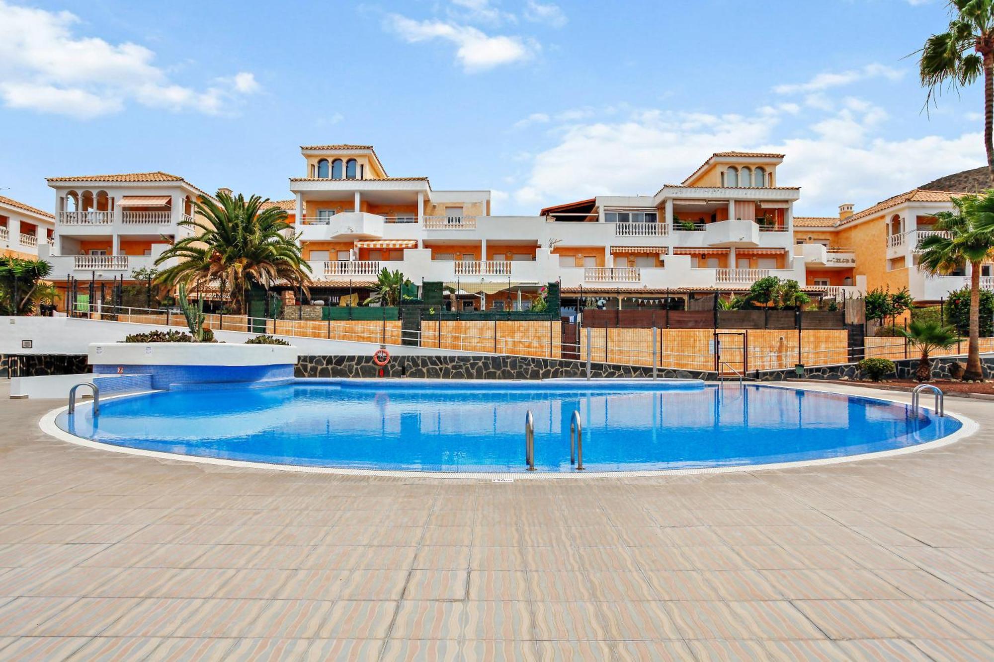 1 Bedroom Giuly Sea Views In Cristianos Appartement *