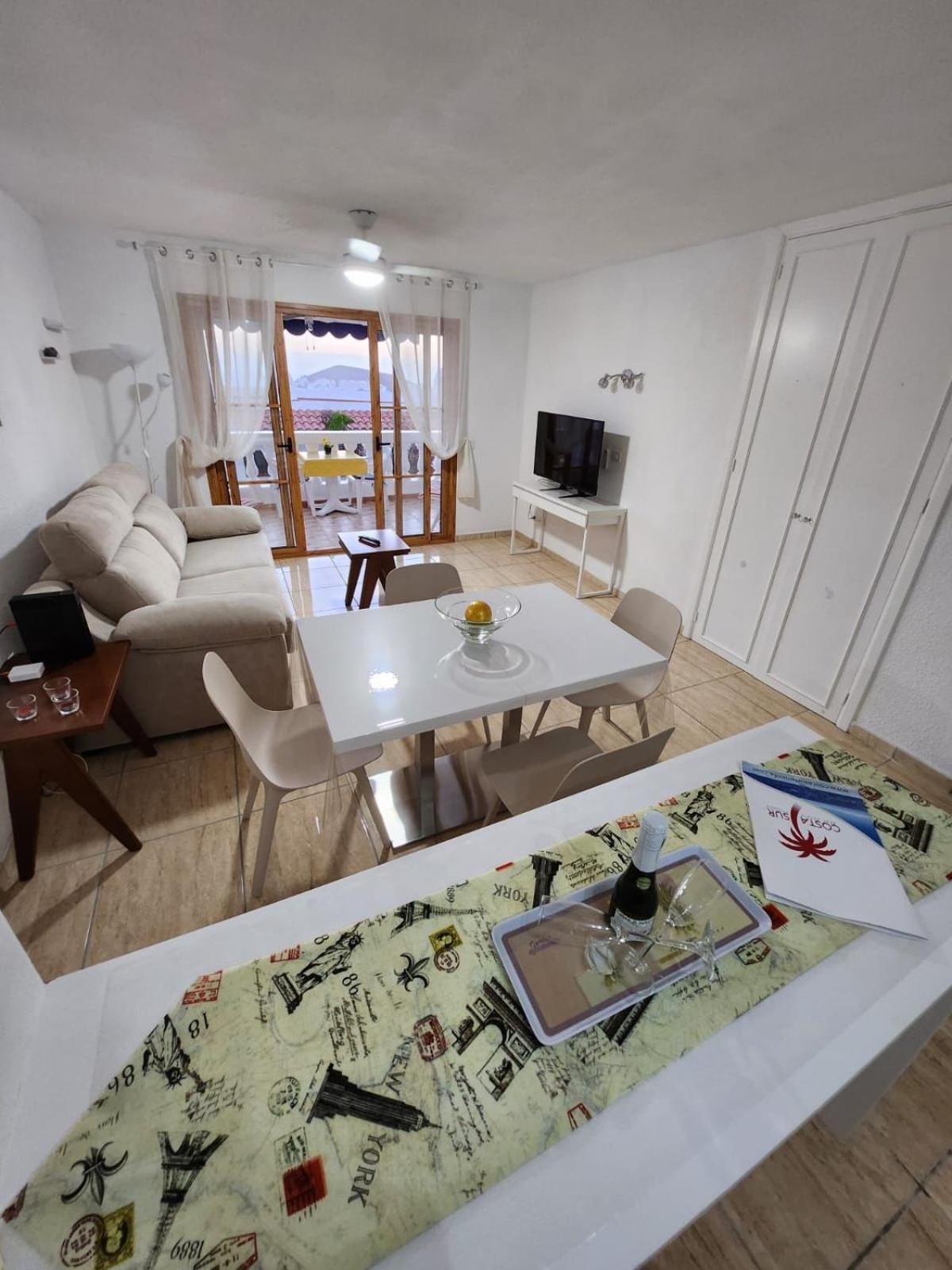Apartment Santiago Beach, Cristianos With Air Conditioning