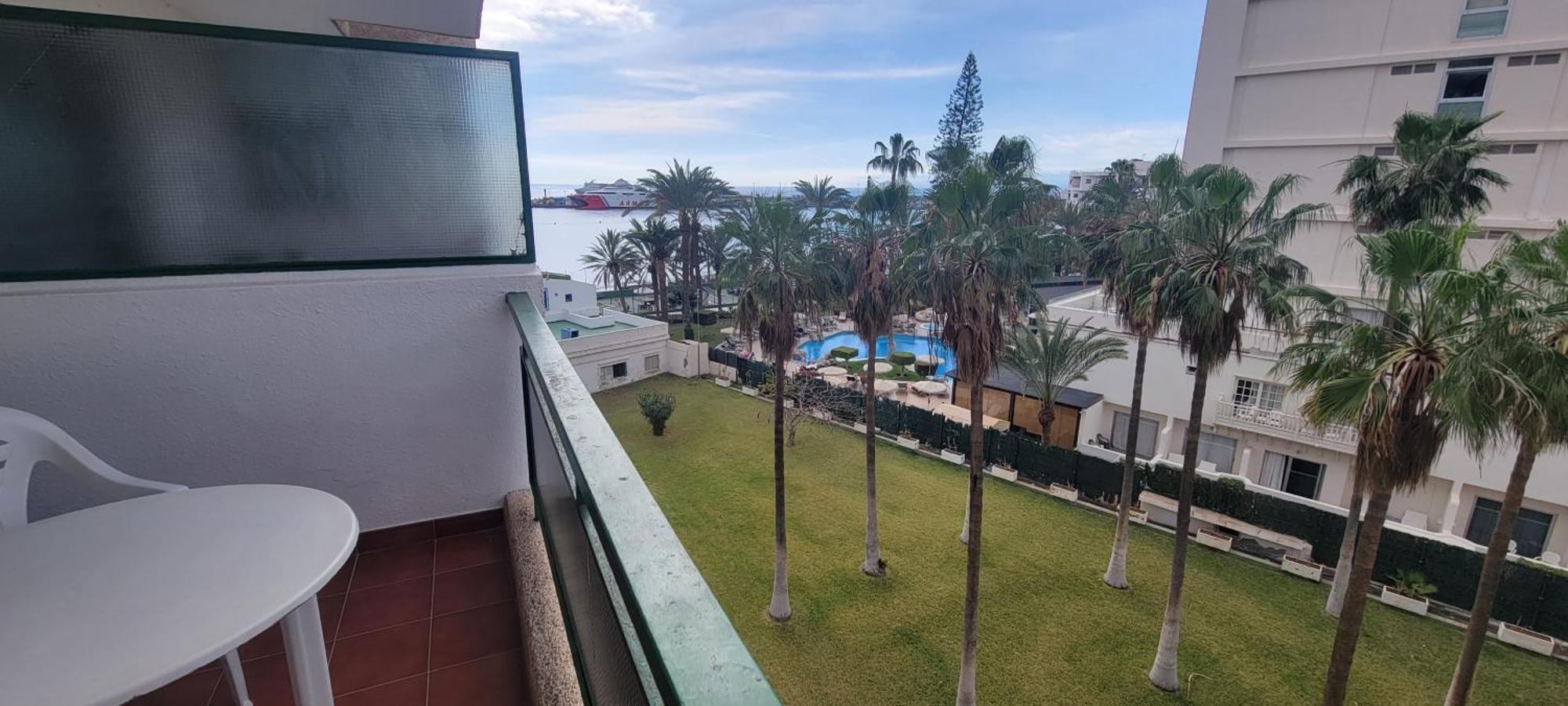 Aparthotel Comodoro- Ravel Los Cristianos (Tenerife)