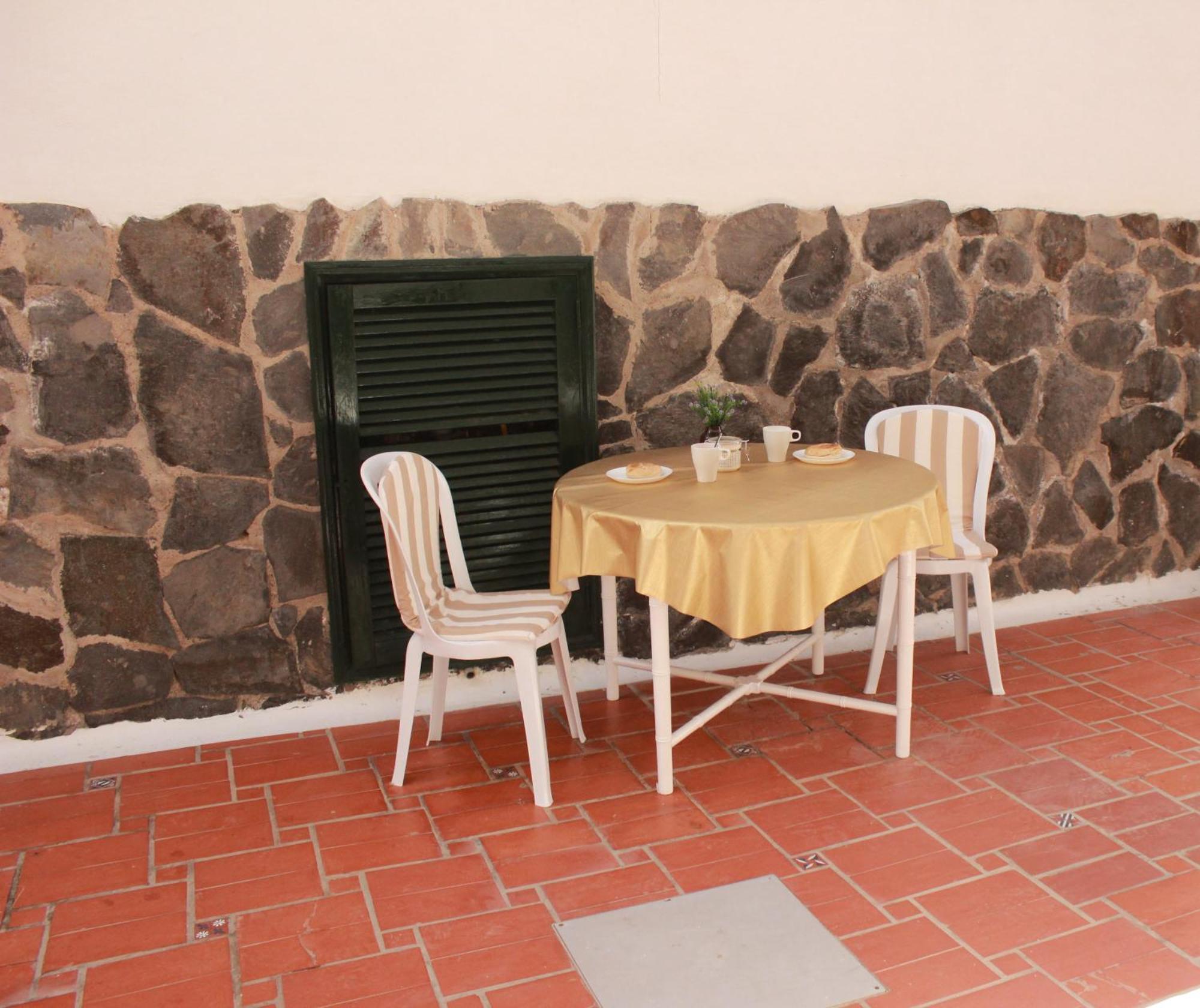 Cristianos Tipaki Appartement *