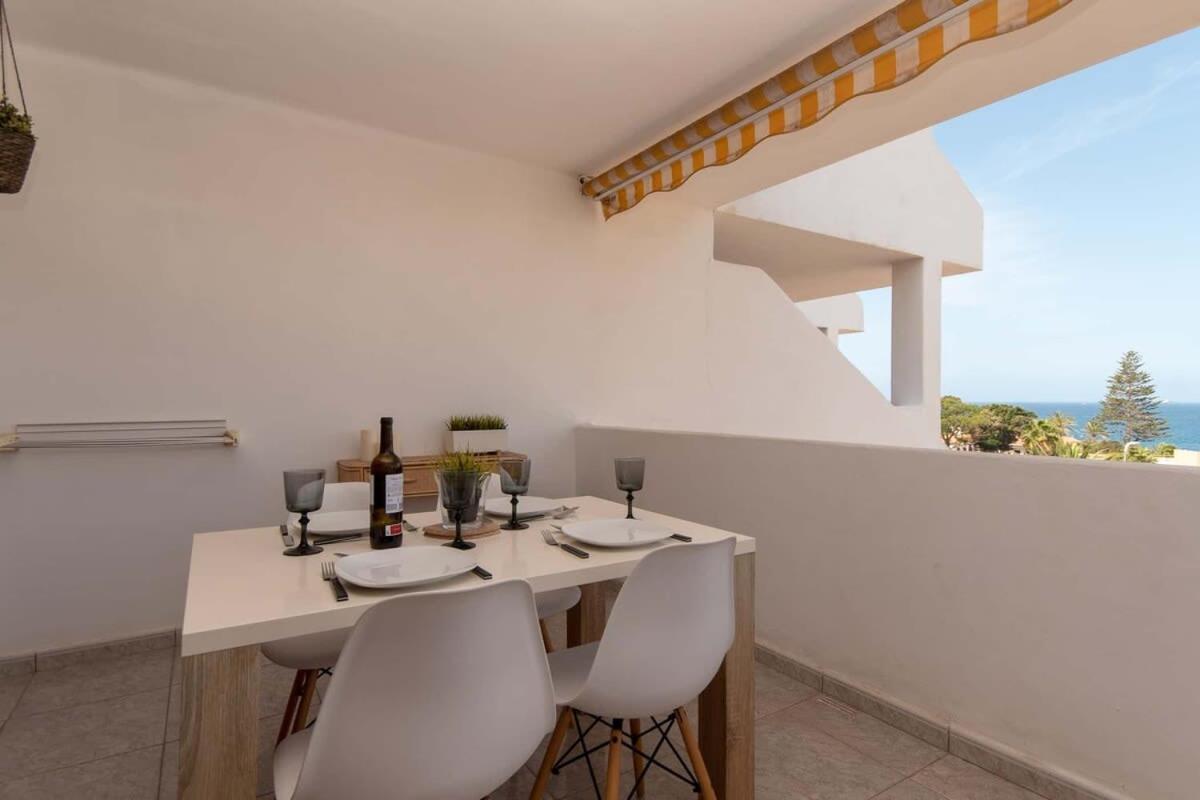 Paloma 10 - One Bed With Sea View And Wifi Internet Apartamento Los Cristianos (Tenerife)