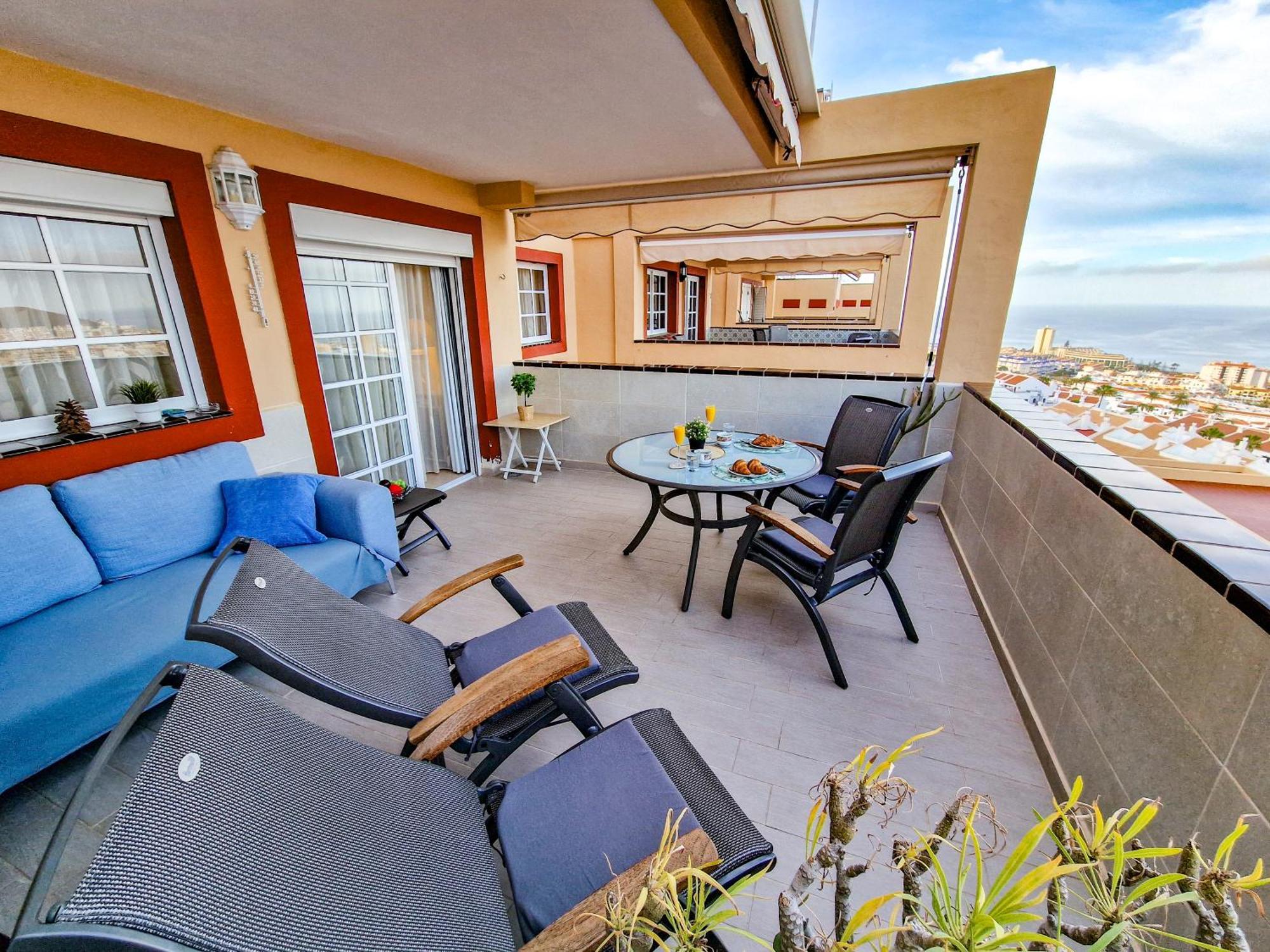 Panoramatic View In Cristianos Apartment Los Cristianos (Tenerife)