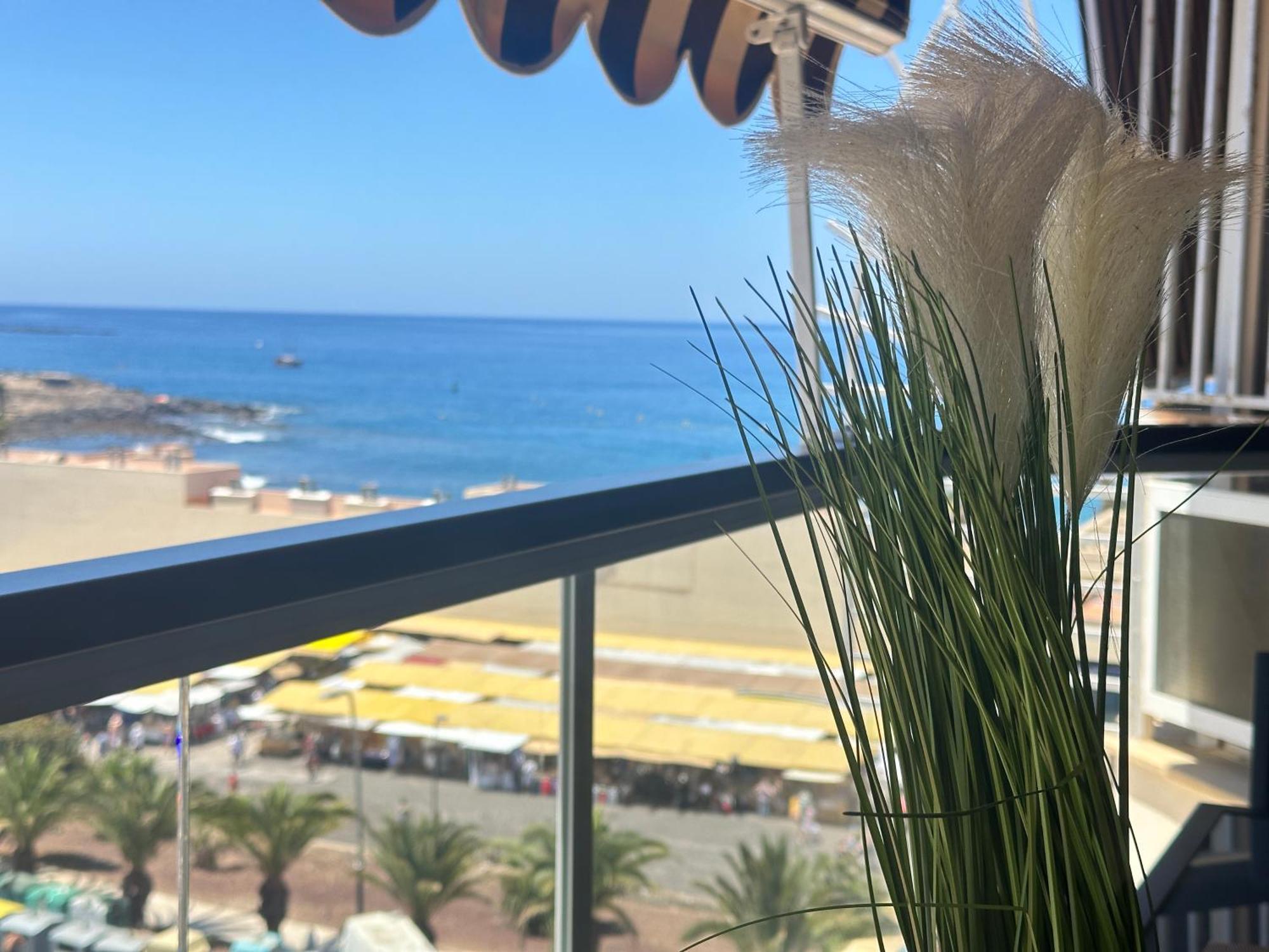 Boutique Penthouse Sea View Apartment *