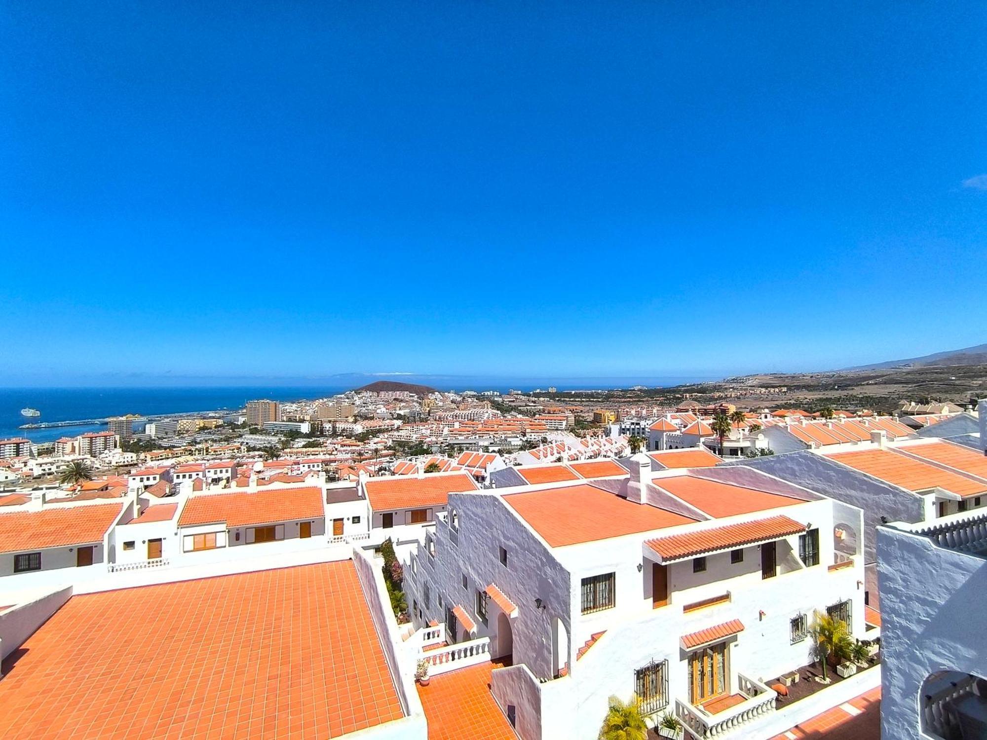 Apartment Cristianos - Breathtaking View, Ac, Heated Pool, Fibre Net Los Cristianos (Tenerife)