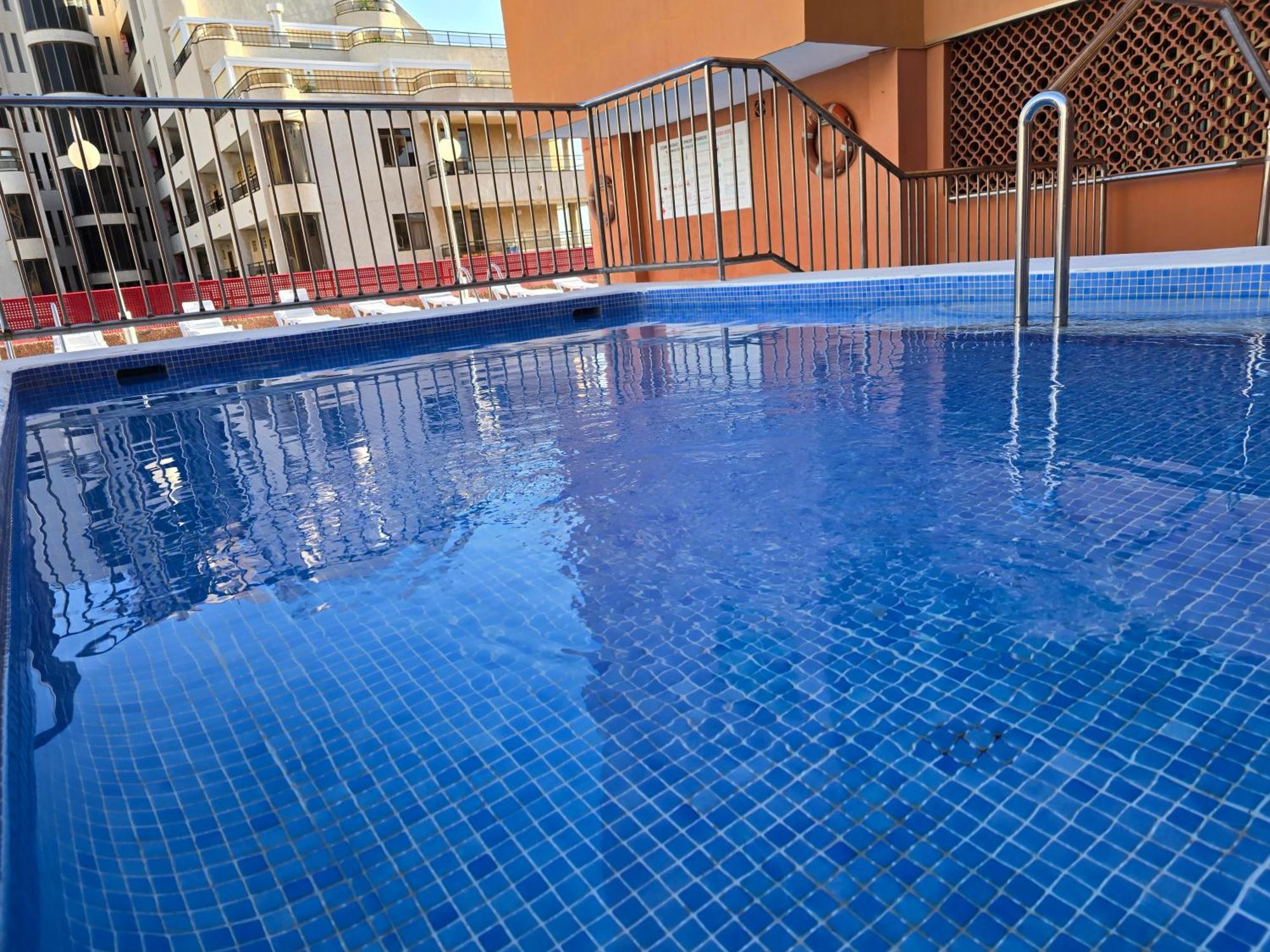 Apartment Exclusive Eden, Marble Floor, Luxury Bathroom, Heated Pool, Close To Centre, Sea View, Balcony Los Cristianos (Tenerife)