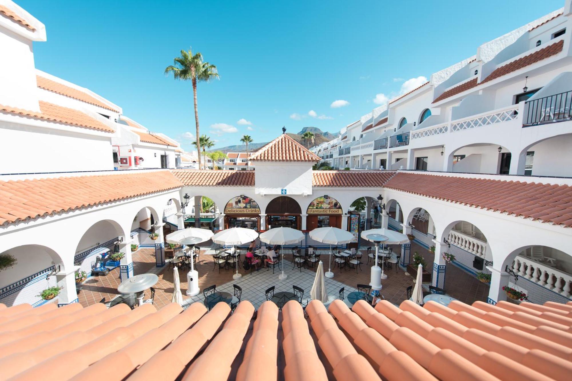 Beverly Hills Heights Aparthotel
