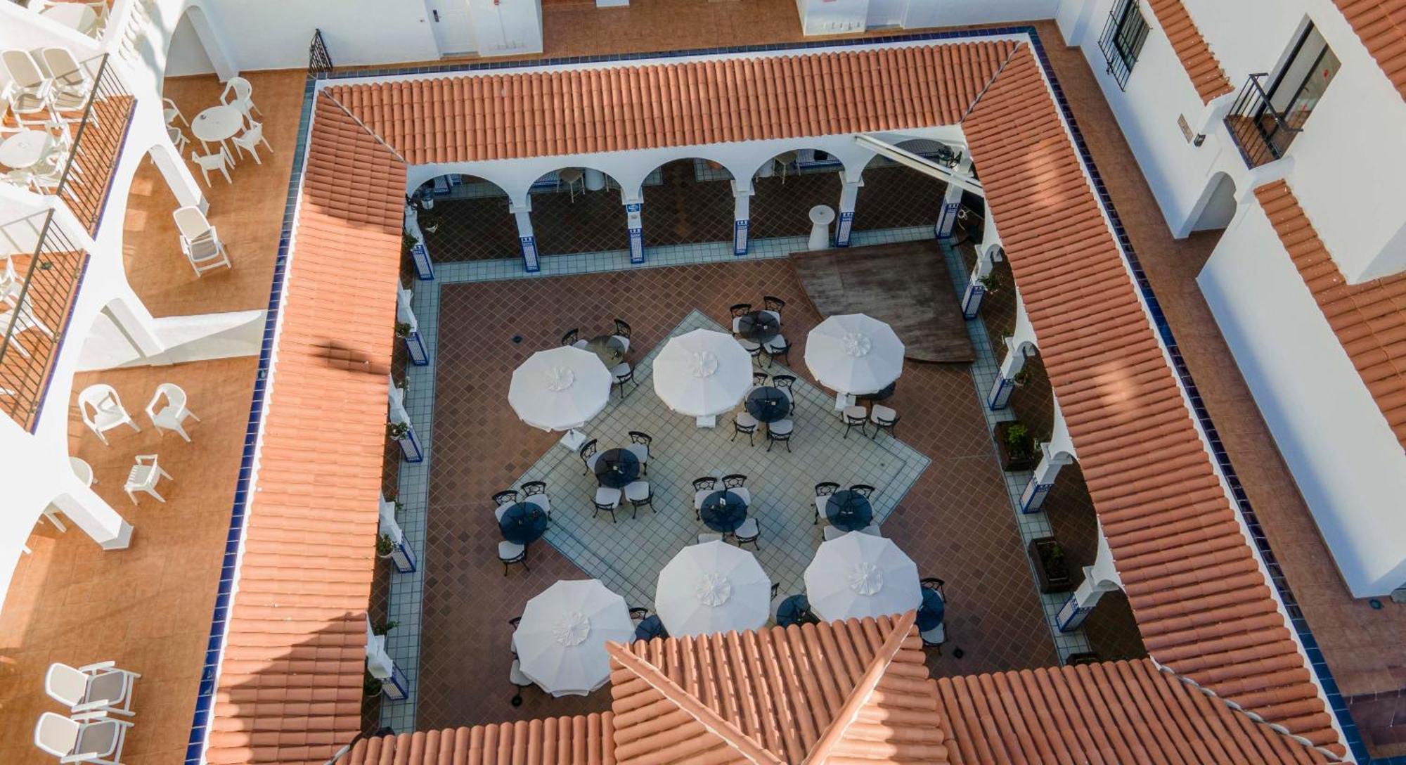 Beverly Hills Heights Aparthotel 3*