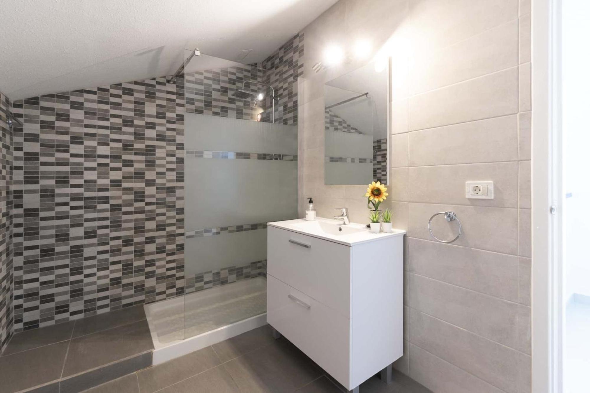 Castle Harbour 35 - Two Bed Apartment