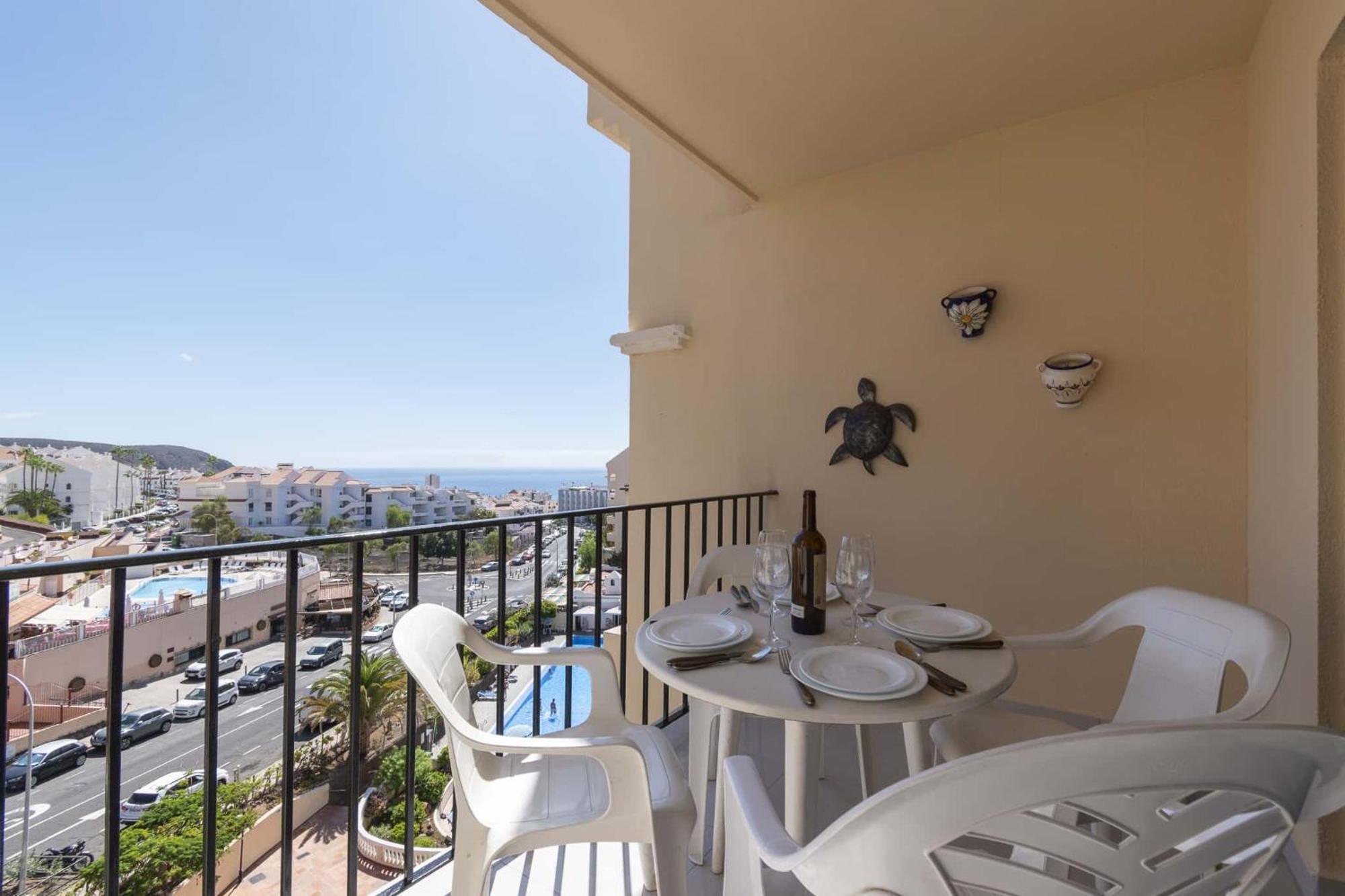 Castle Harbour 35 - Two Bed Appartement Los Cristianos (Tenerife)