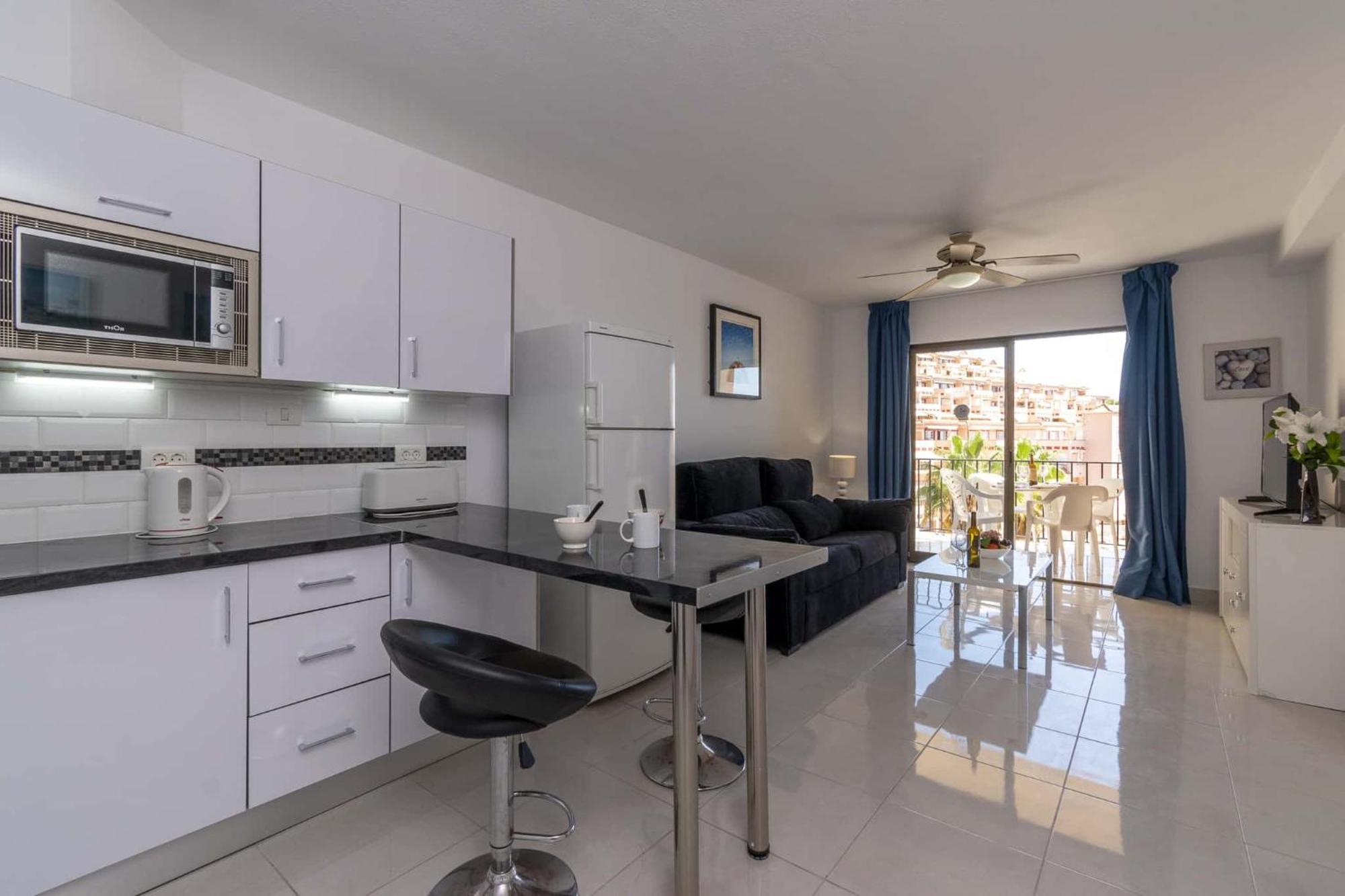 Castle Harbour 35 - Two Bed Appartement Los Cristianos (Tenerife)