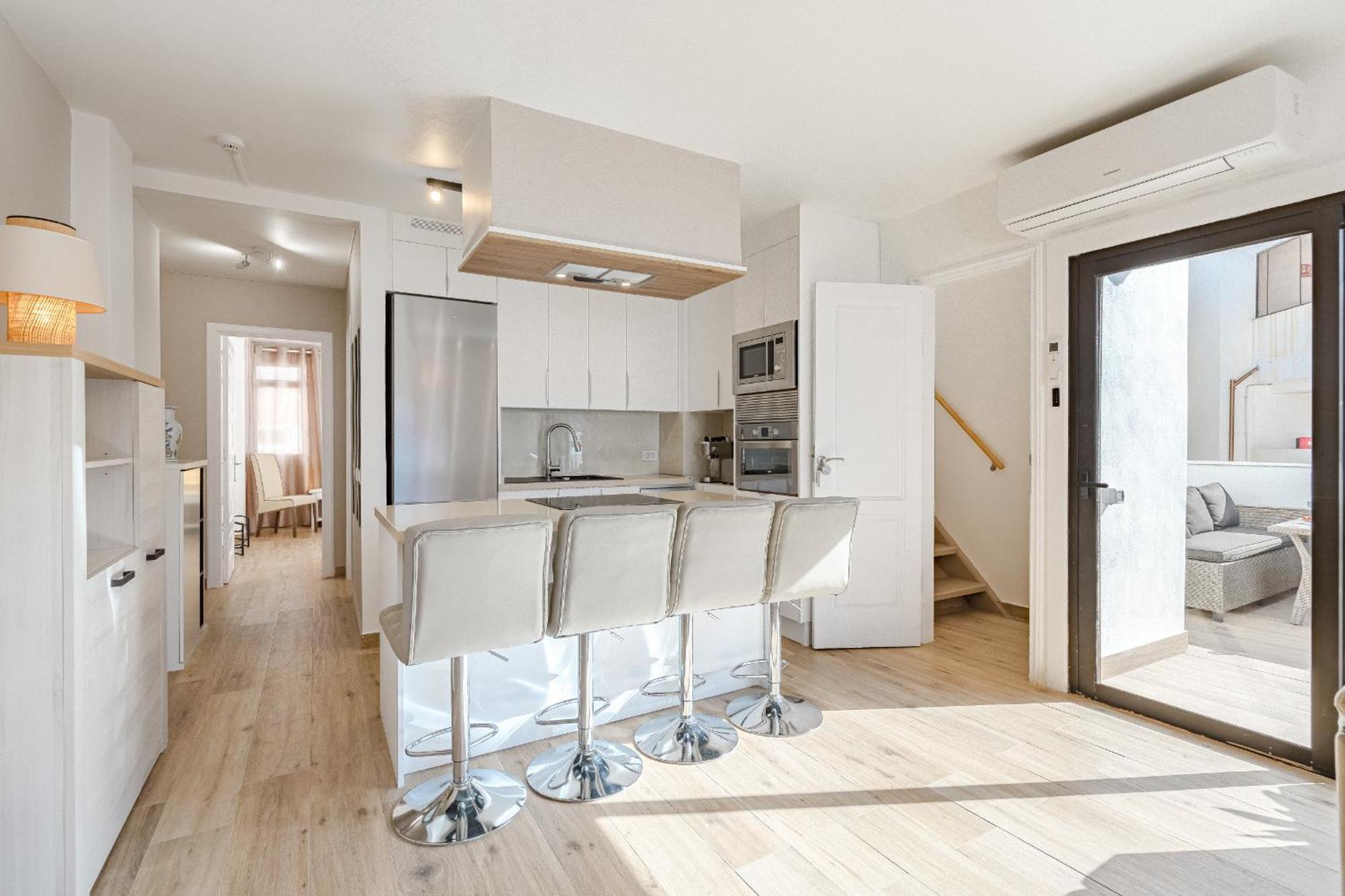 Exclusive Penthouse Front Ocean View Heated Pool *
