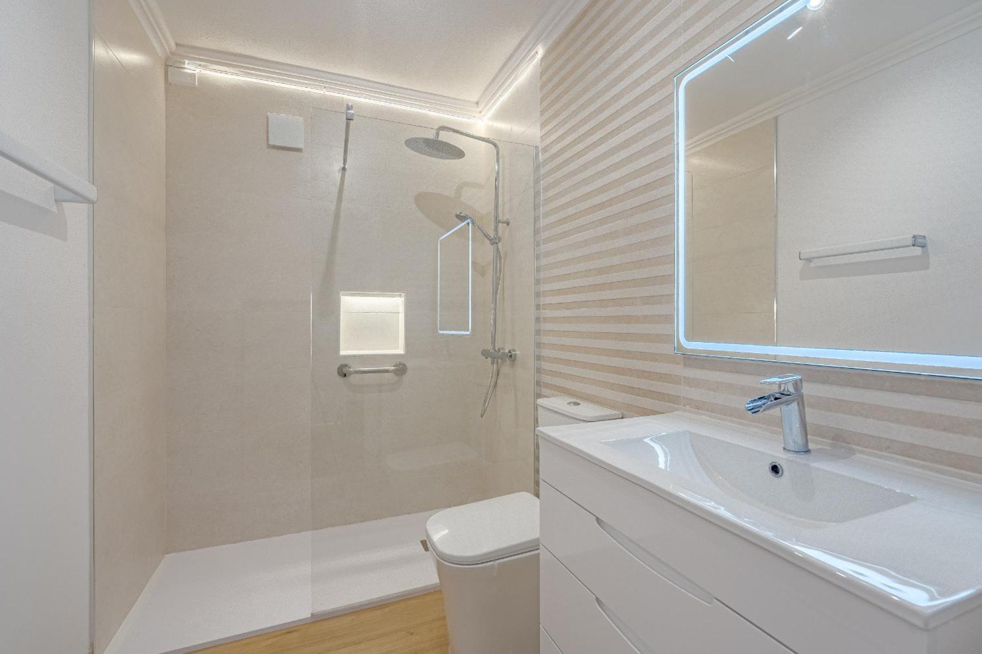 Exclusive Penthouse Front Ocean View Heated Pool