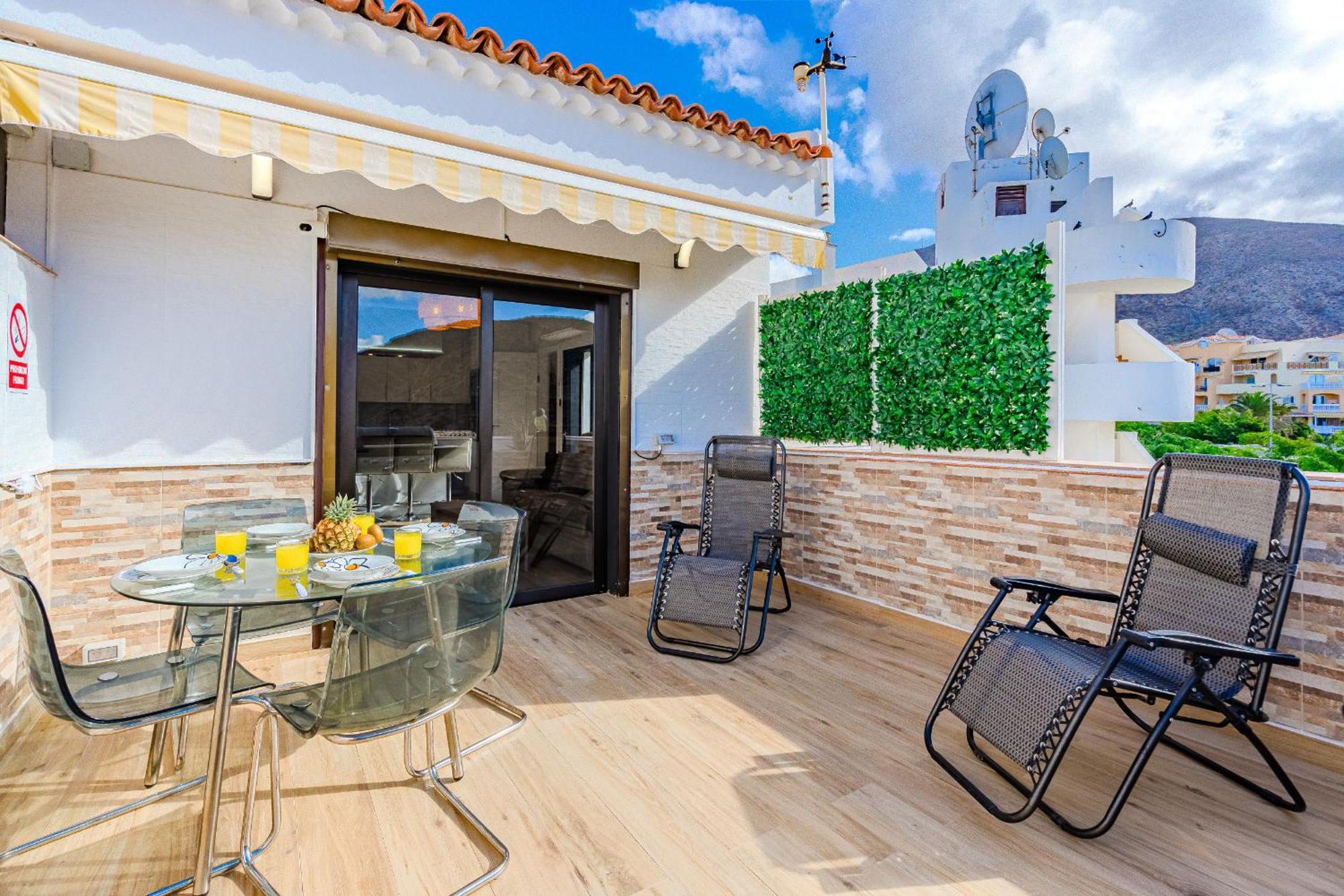 Exclusive Penthouse Front Ocean View Heated Pool Los Cristianos (Tenerife)