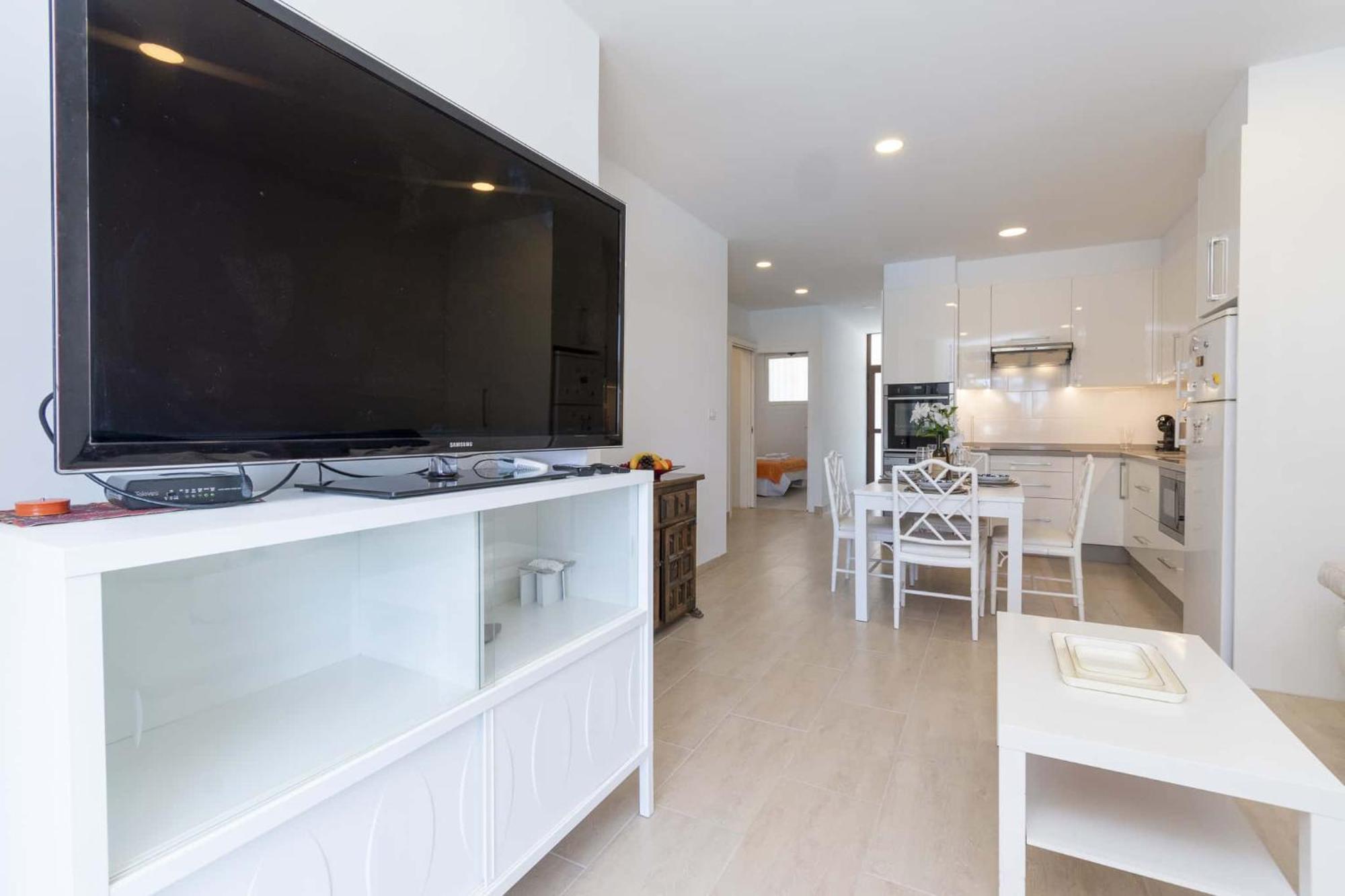 Santa Amalia 1 - Three Bed * Los Cristianos (Tenerife)