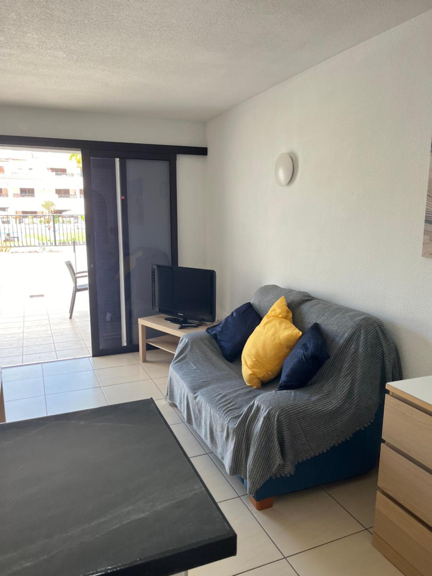 31a1, Avenida Londres 6, Cristianos 38650, Arona, Tenerife Apartment