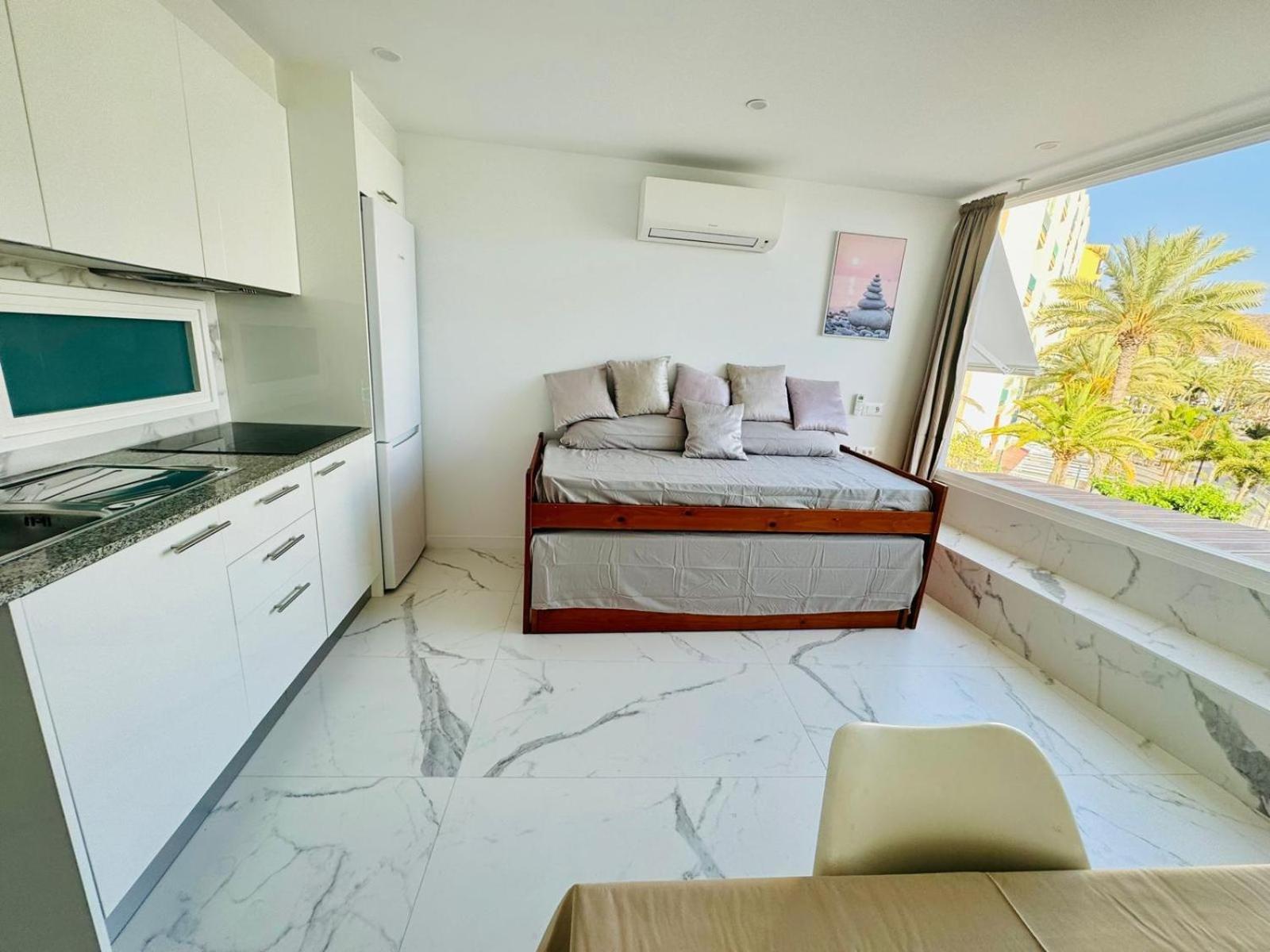 Cristianos Must-see Beachfront Apartment, Stunning Views In Tenerife