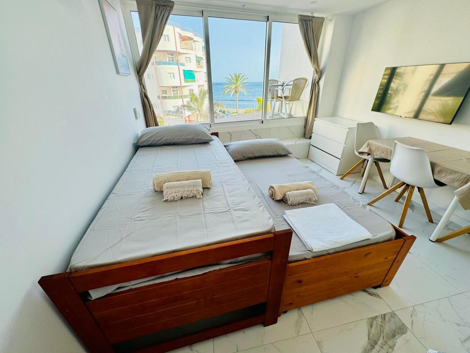 Apartment Cristianos Must-see Beachfront Apartment, Stunning Views In Tenerife Los Cristianos (Tenerife)