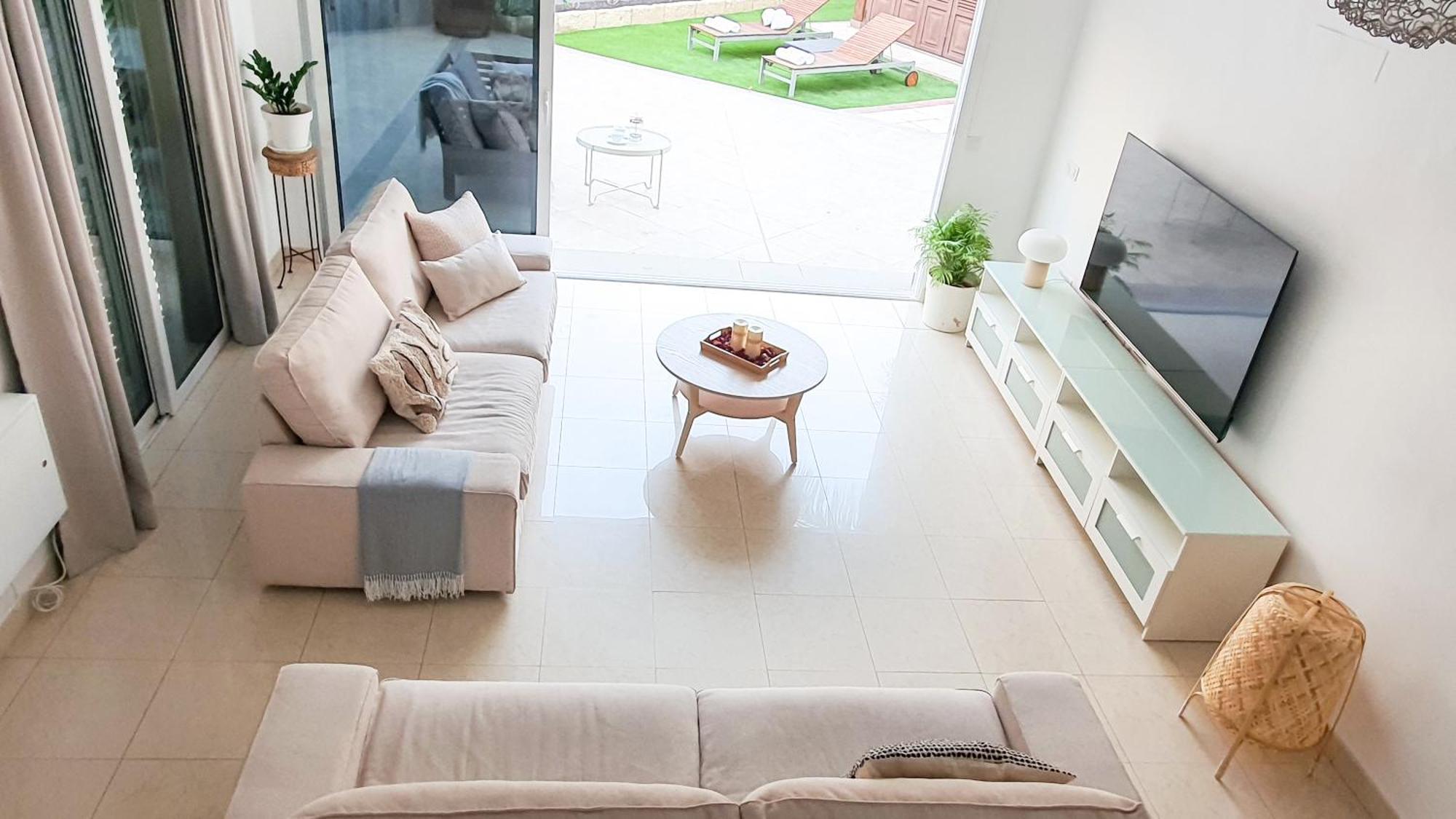 4-bedroom Corales With Jacuzzi, Garden, Close To Everything *