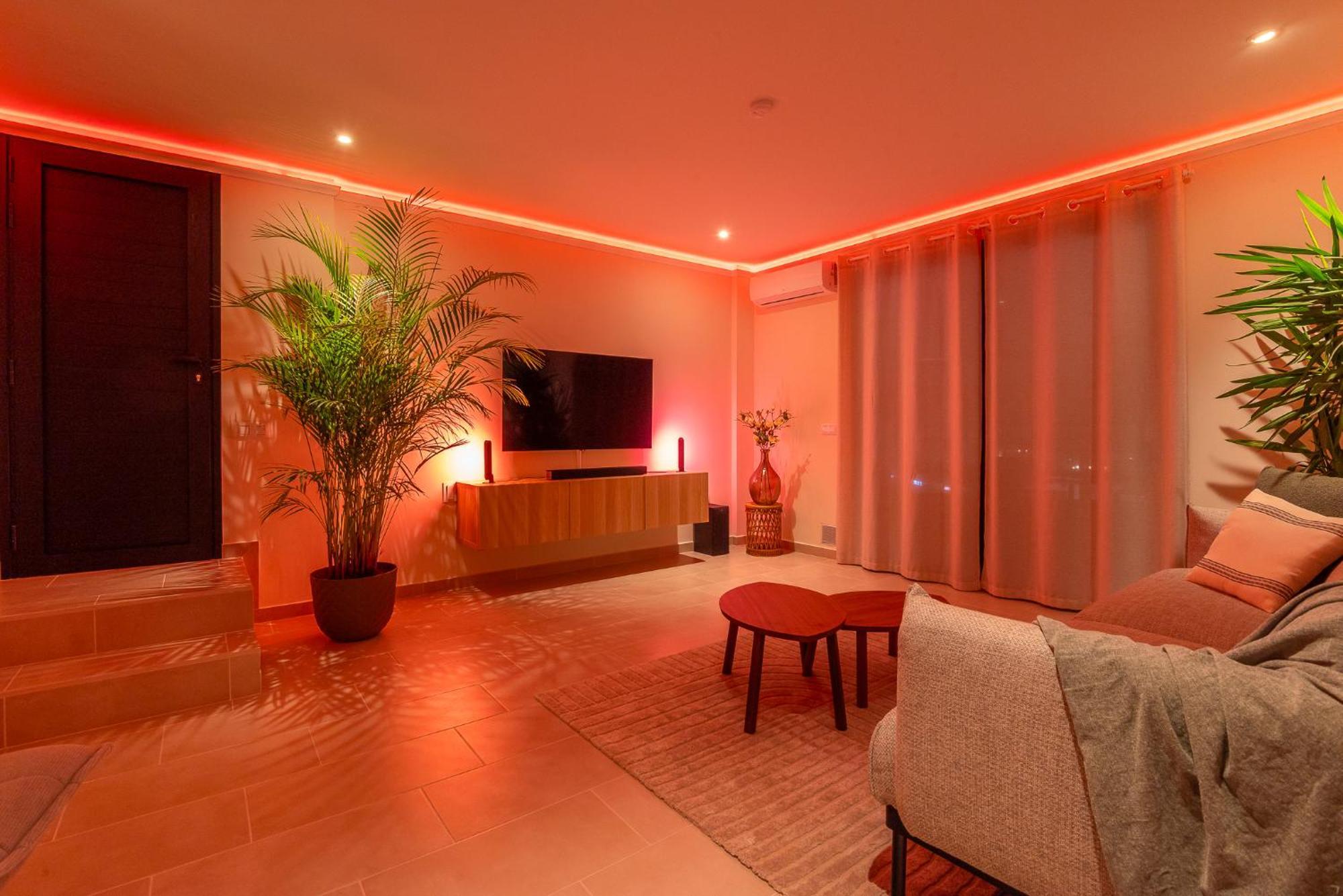 2 Bedroom Luxury With Sea View In Cristianos Apartment