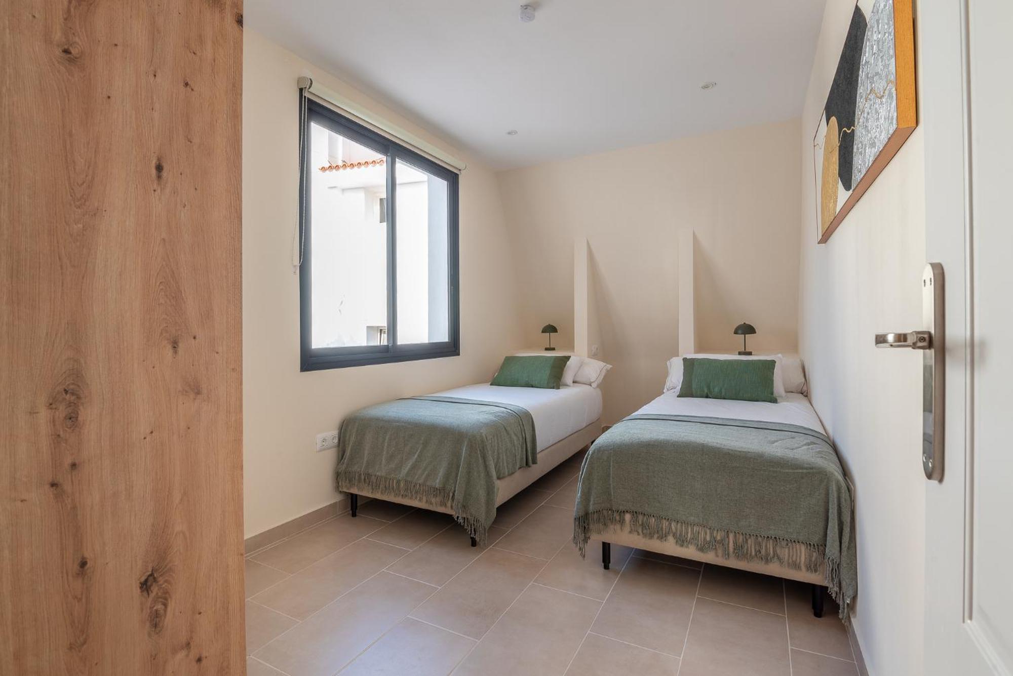 2 Bedroom Luxury With Sea View In Cristianos Apartment Los Cristianos (Tenerife)